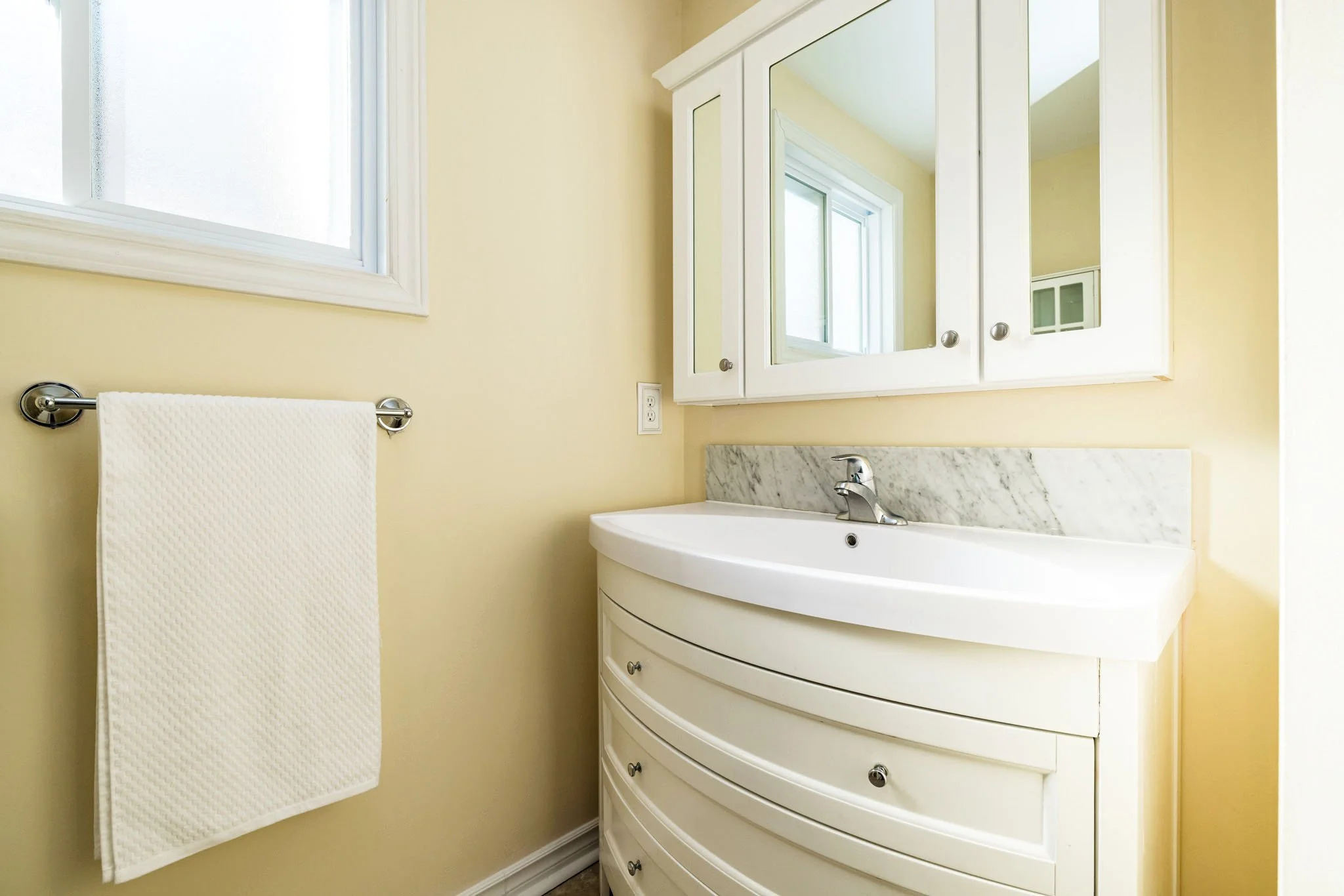 6096 Meadowhill_045.jpg