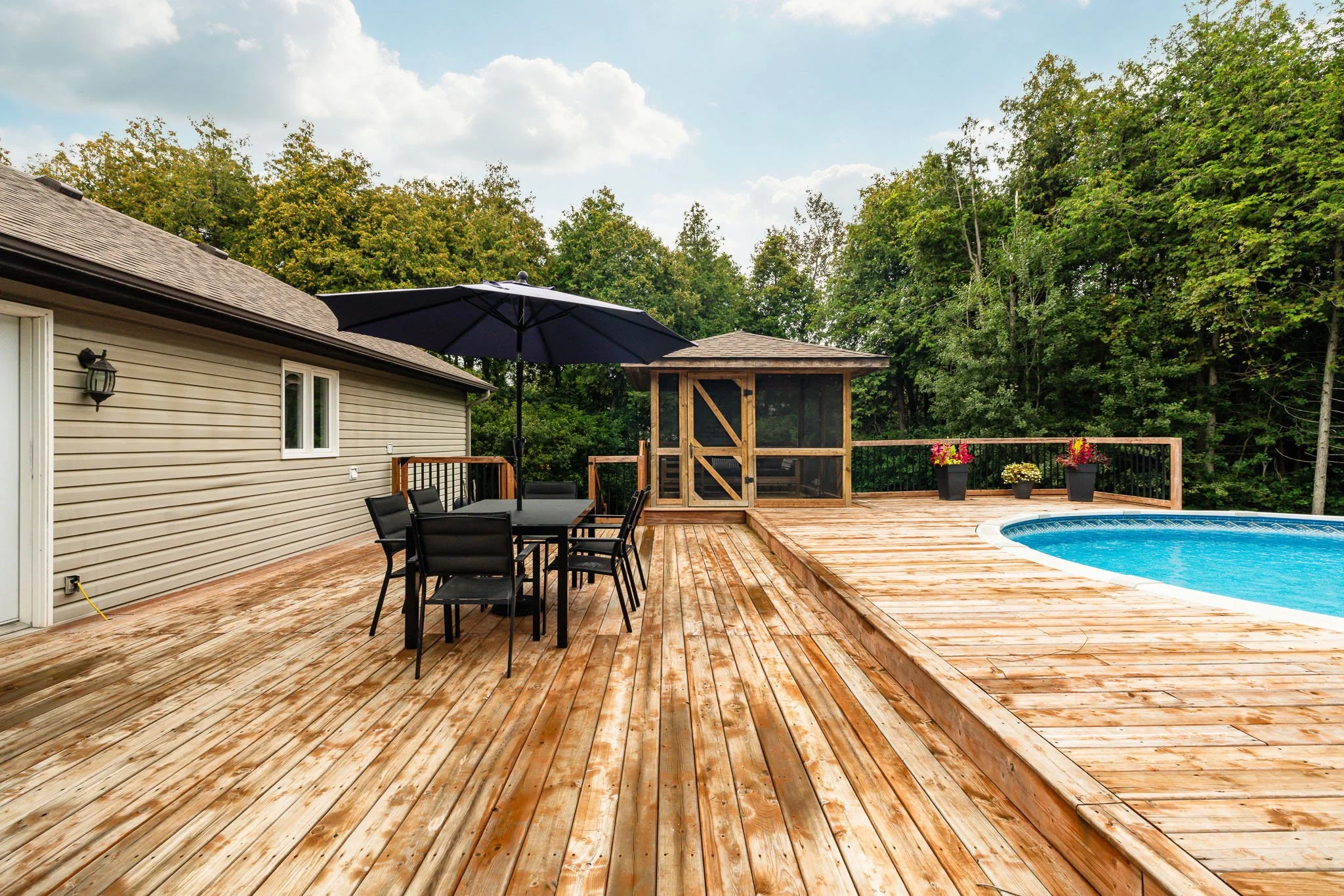 44 Meadowglen_0074.jpg