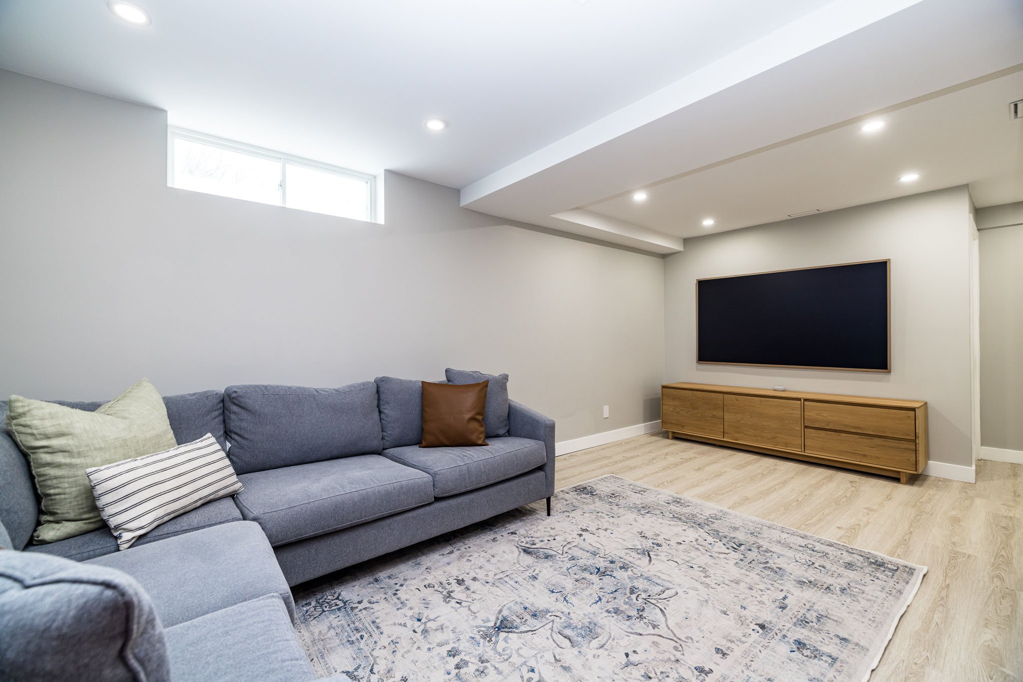 6066 Ridgelea_055.jpg