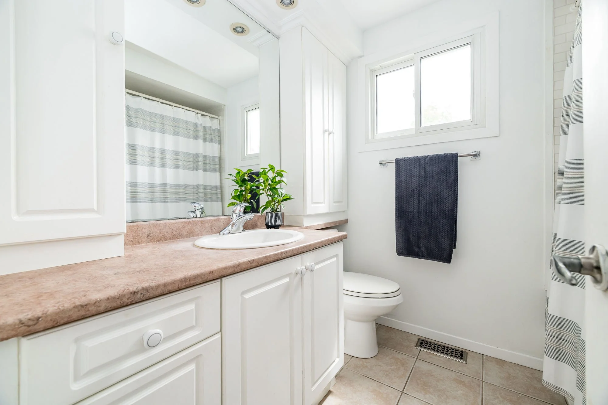 274 Woodfield_028.jpg
