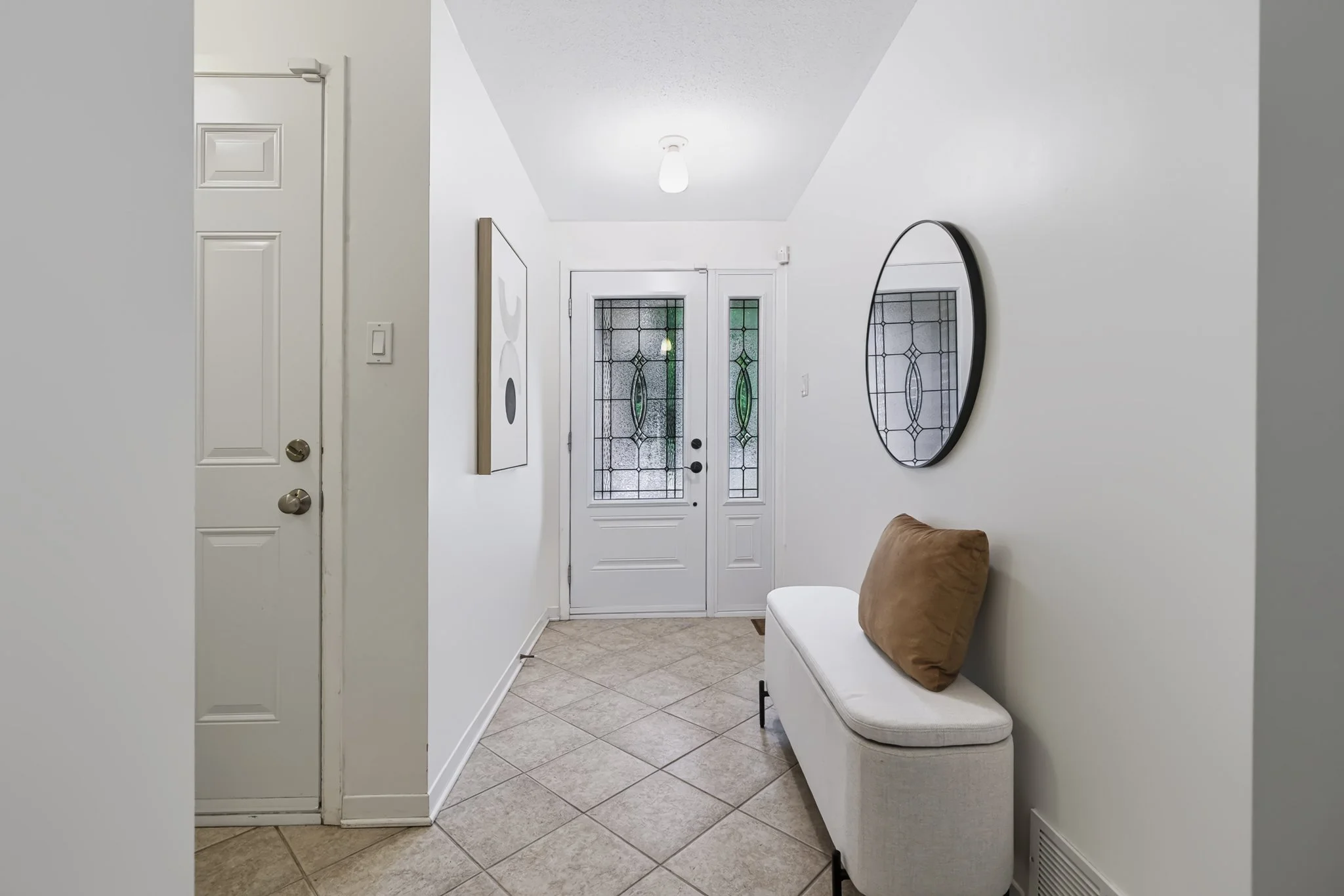 6068 Ridgelea_0012.jpg