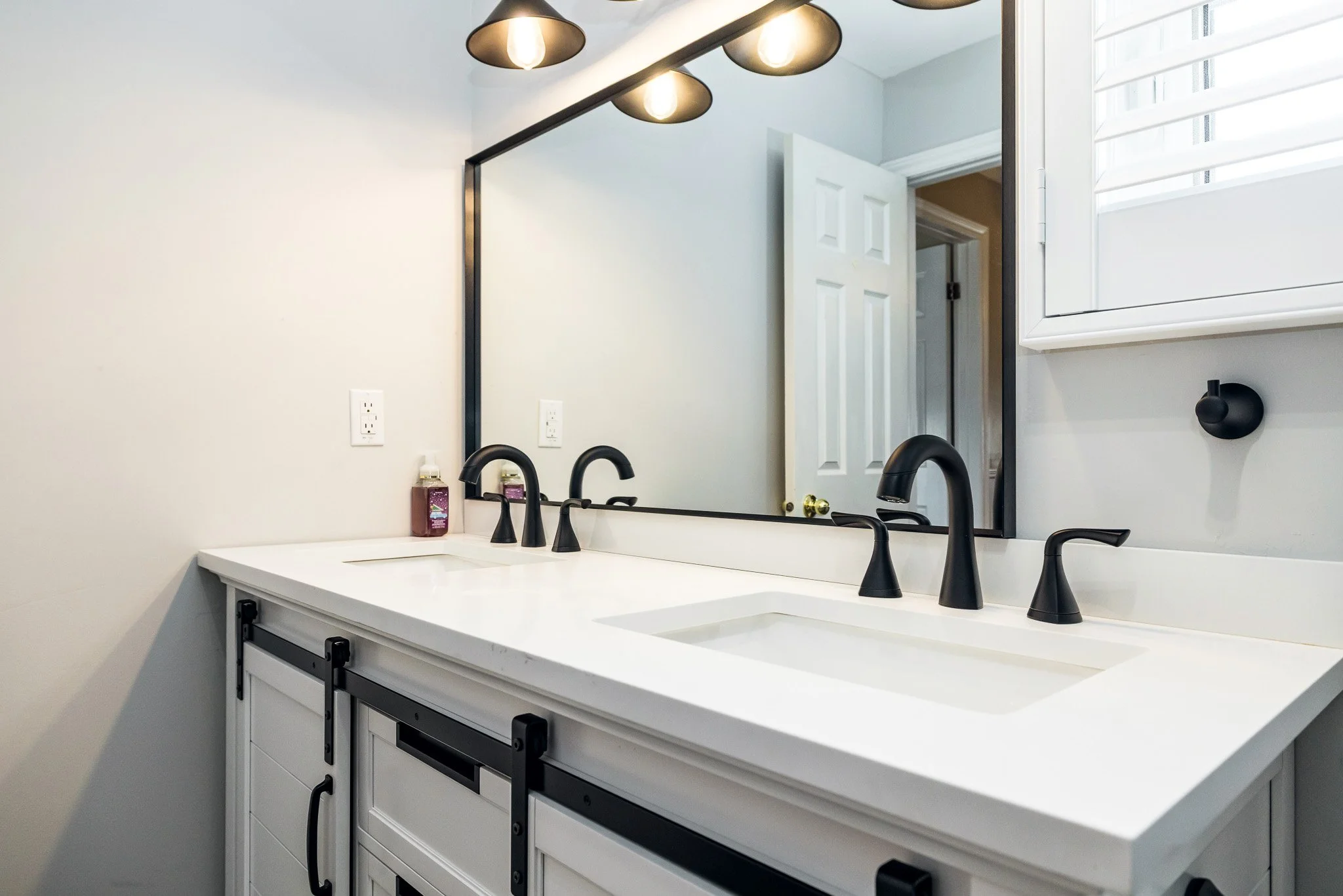 4620 Appleton Side Rd_041.jpg