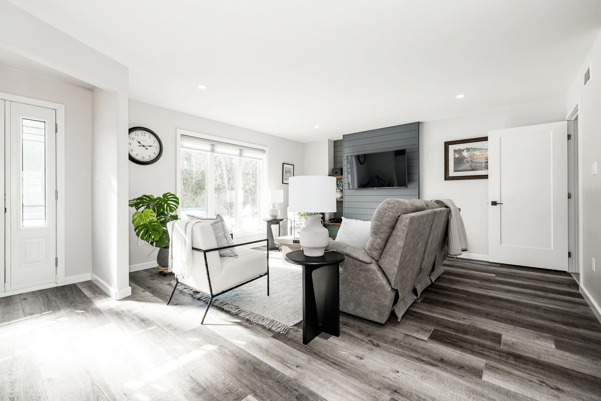 10625 Loughlin_015.jpg