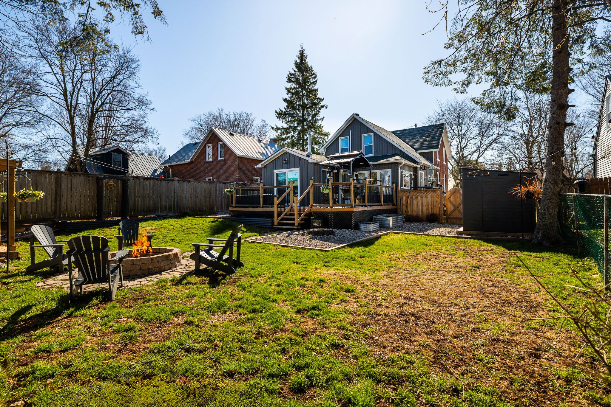 133 Nelson_ExtUp_010.jpg