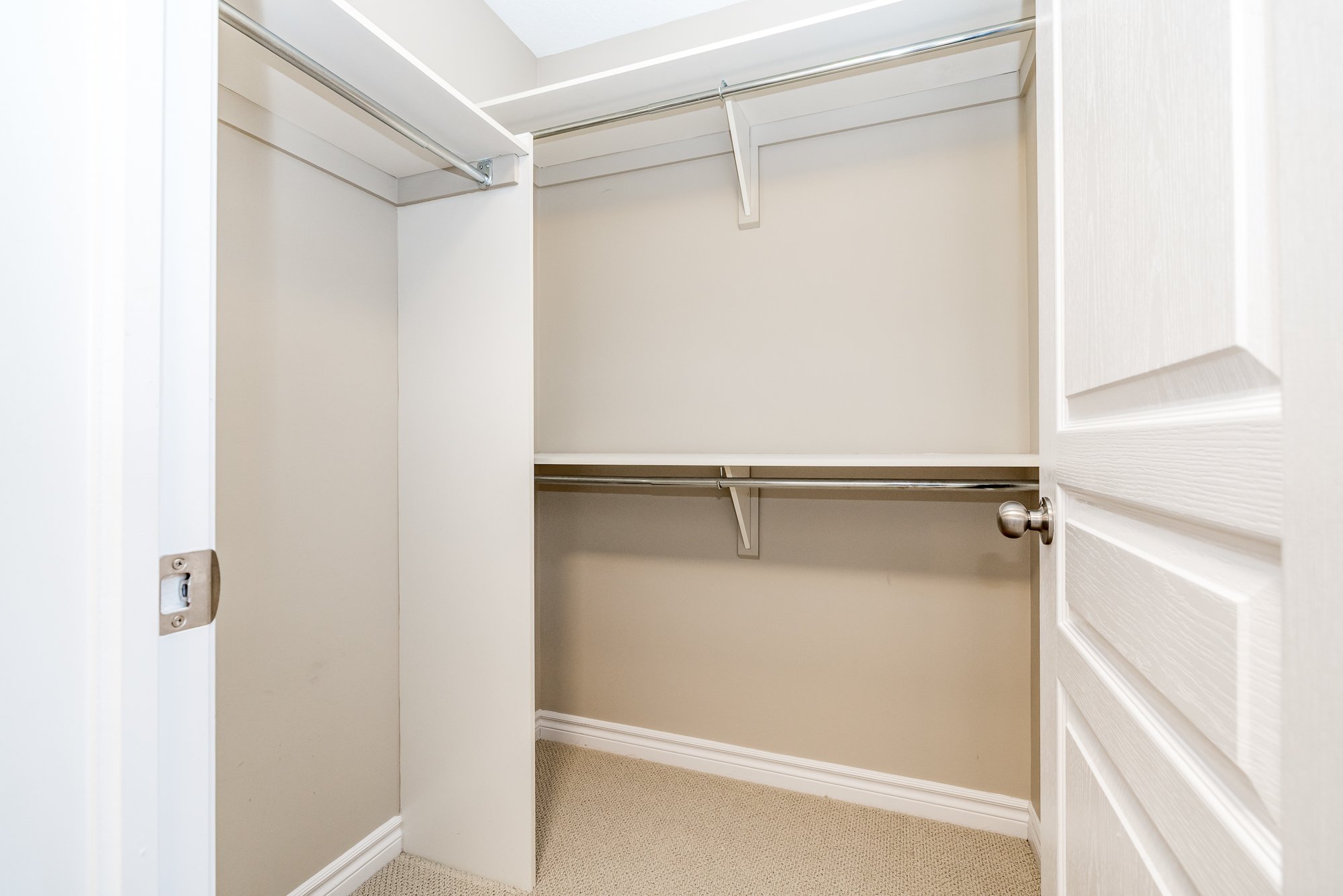 344 Kingbrook_032.jpg