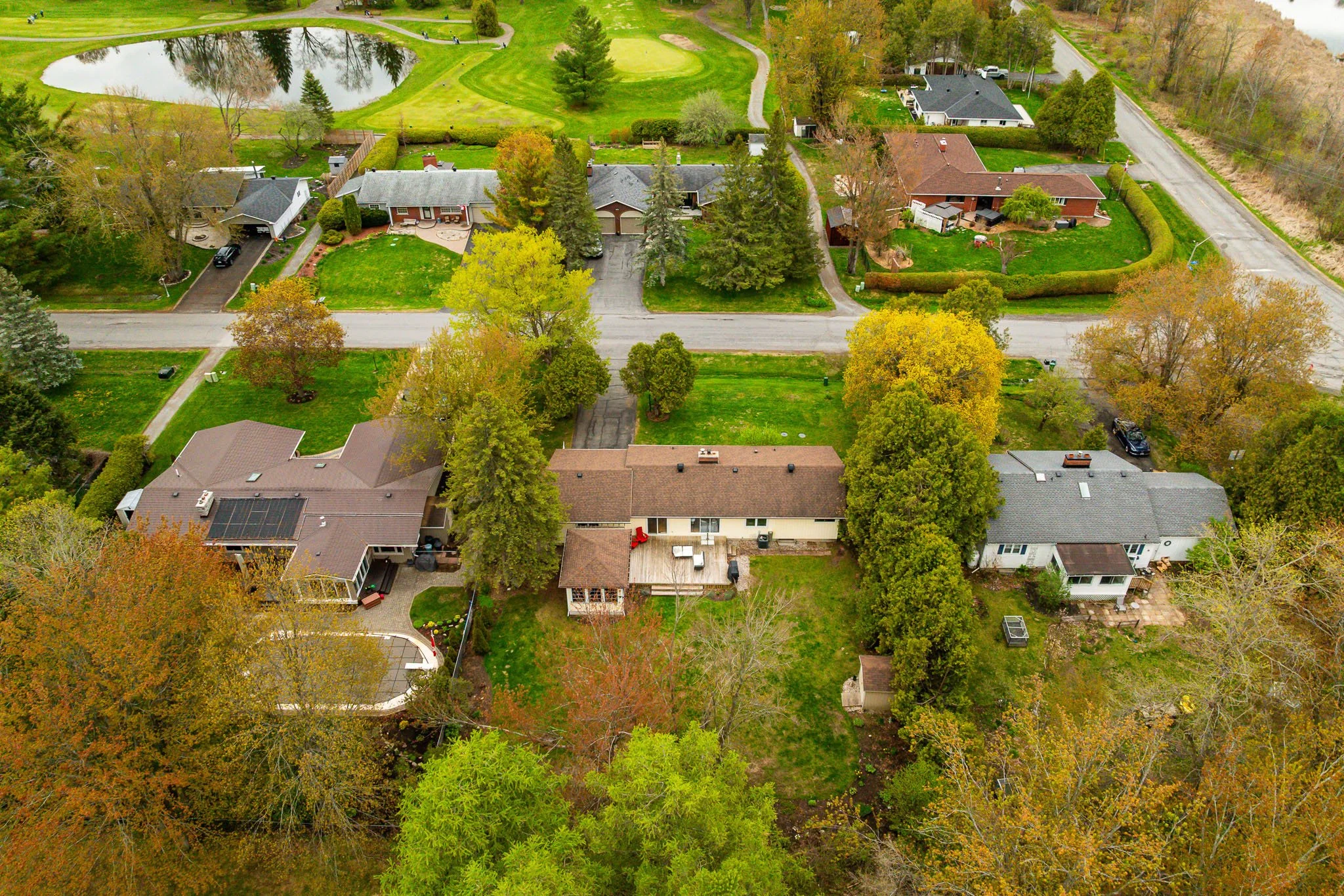 1303 Fairway_ext_016.jpg