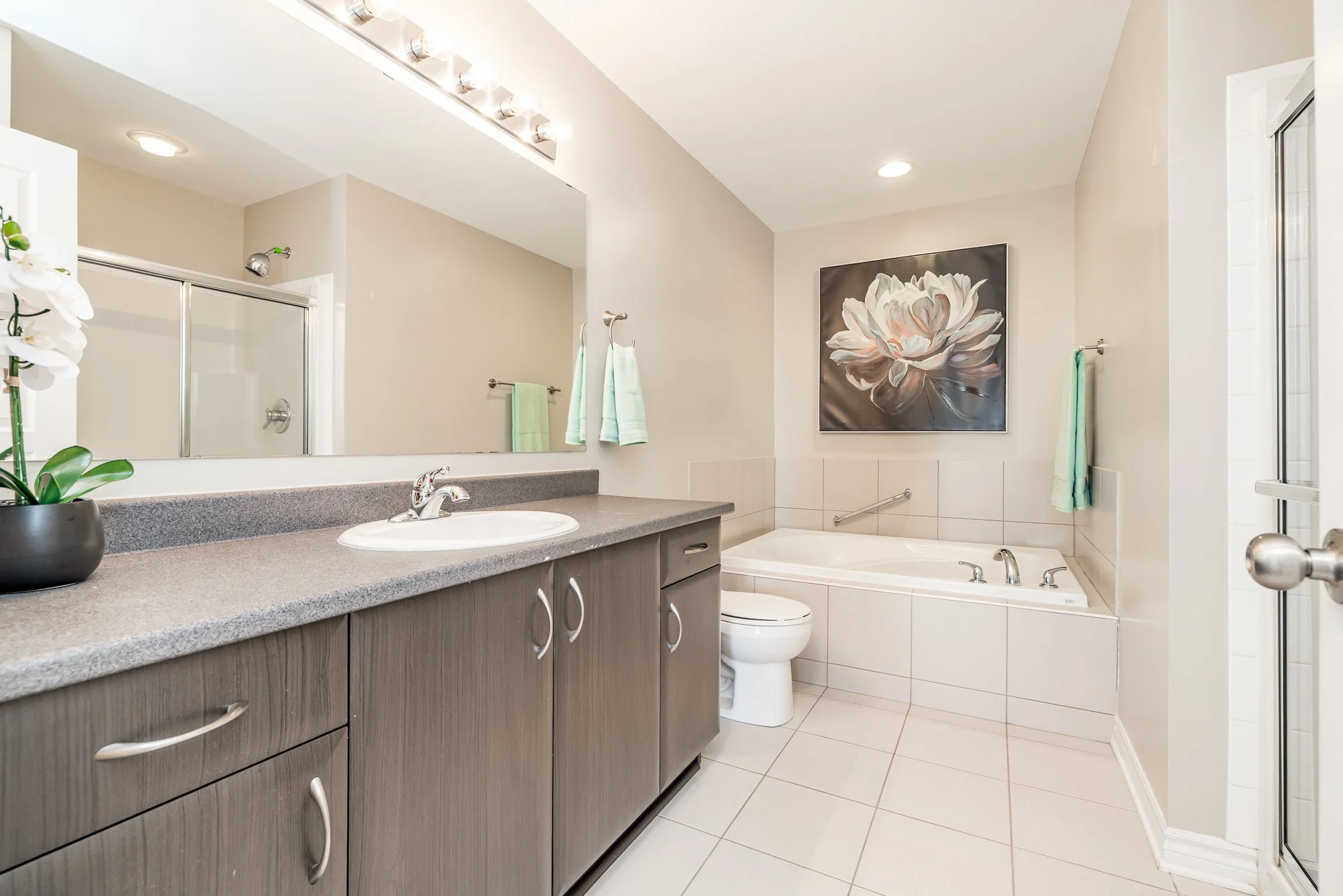 344 Kingbrook_028.jpg