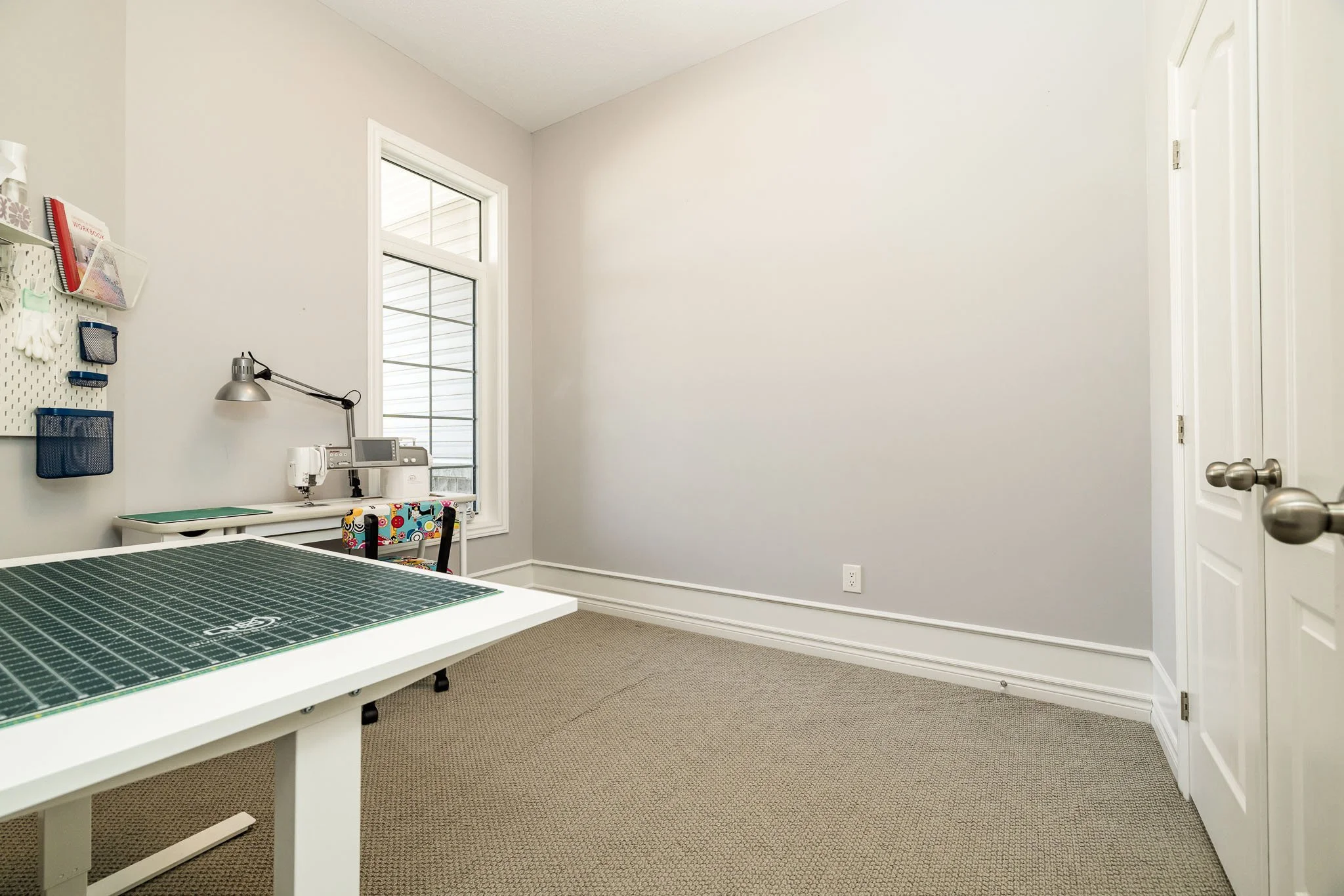 156 Oxford St W_025.jpg