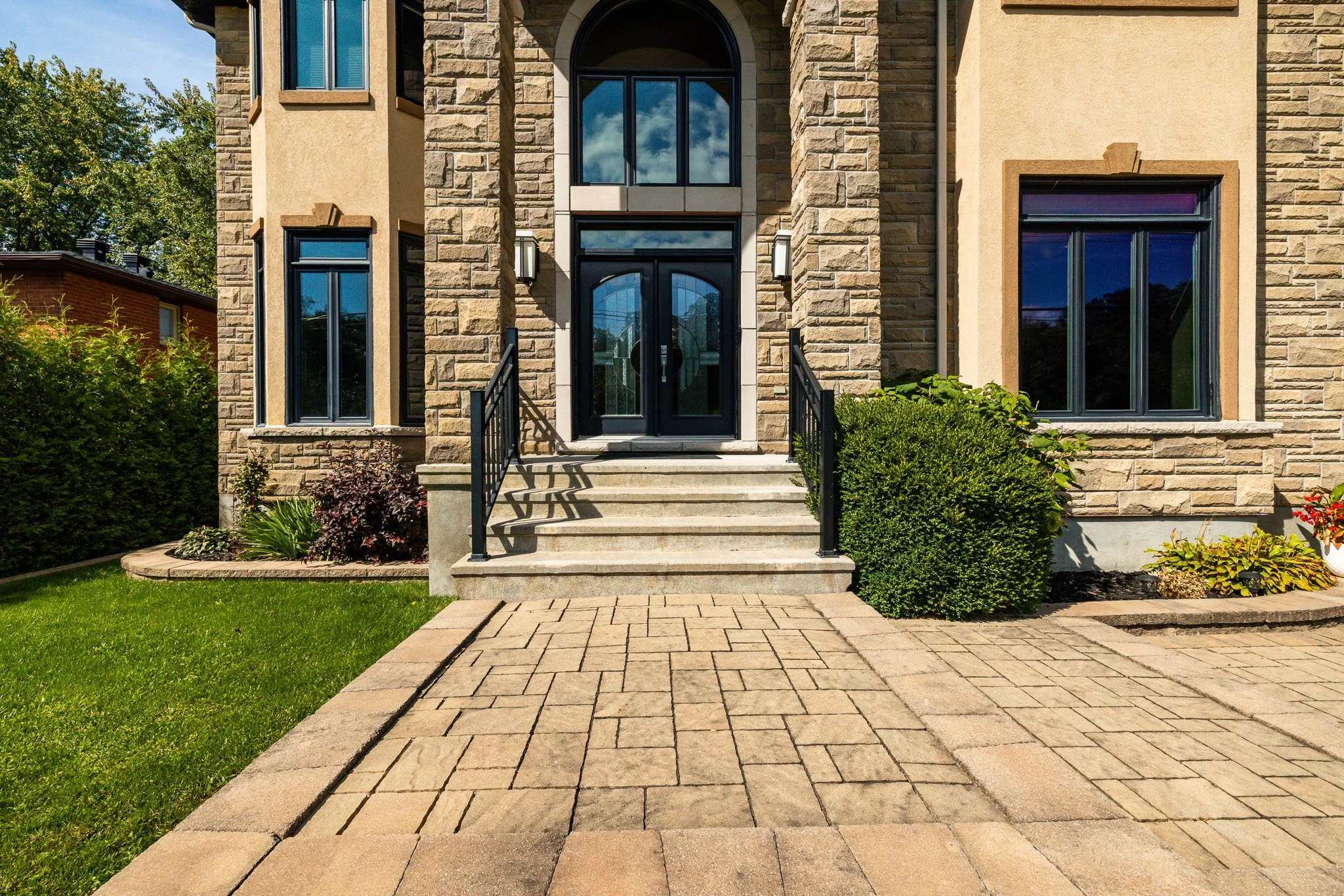 1419 Balmoral DR_0007.jpg