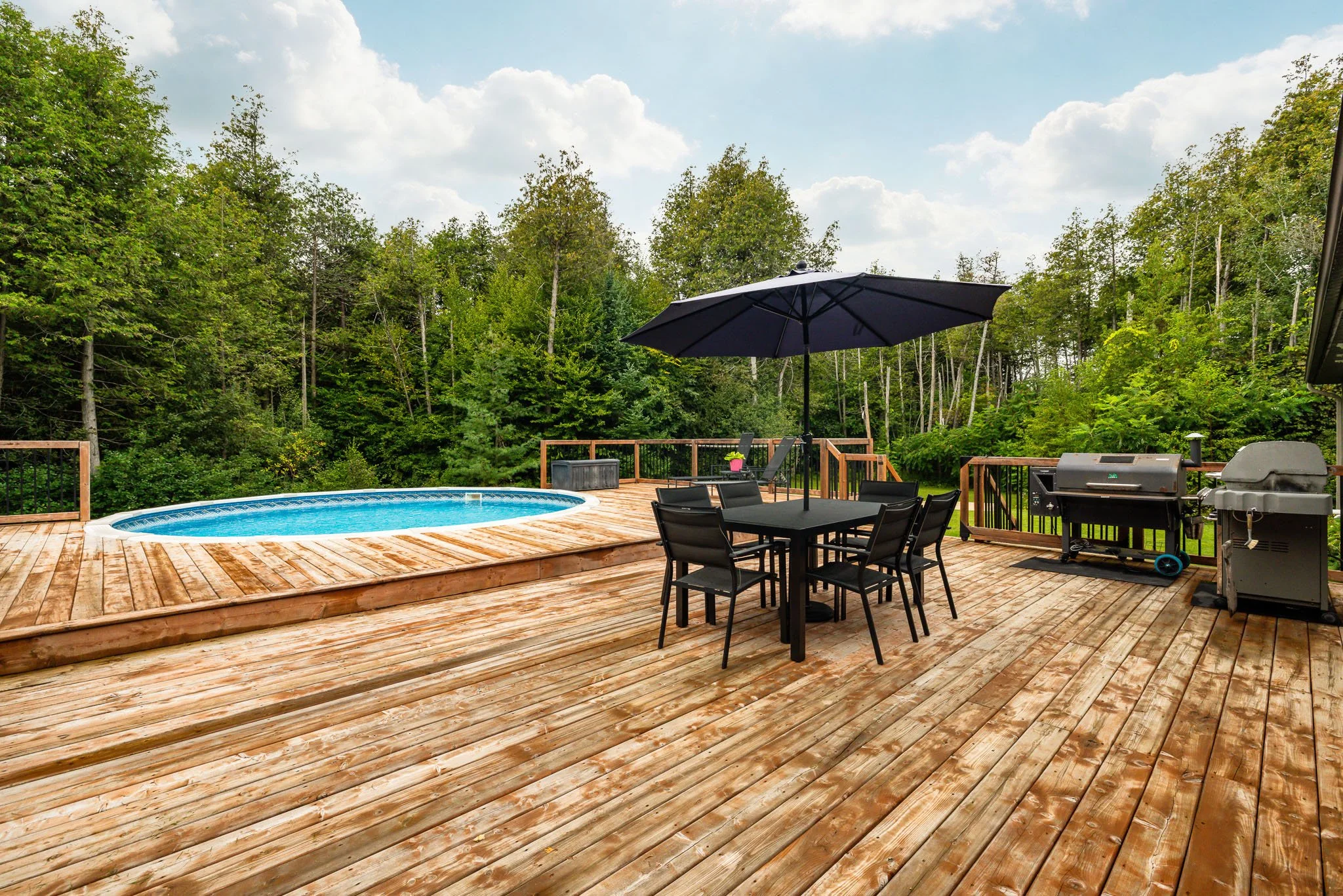 44 Meadowglen_0077.jpg