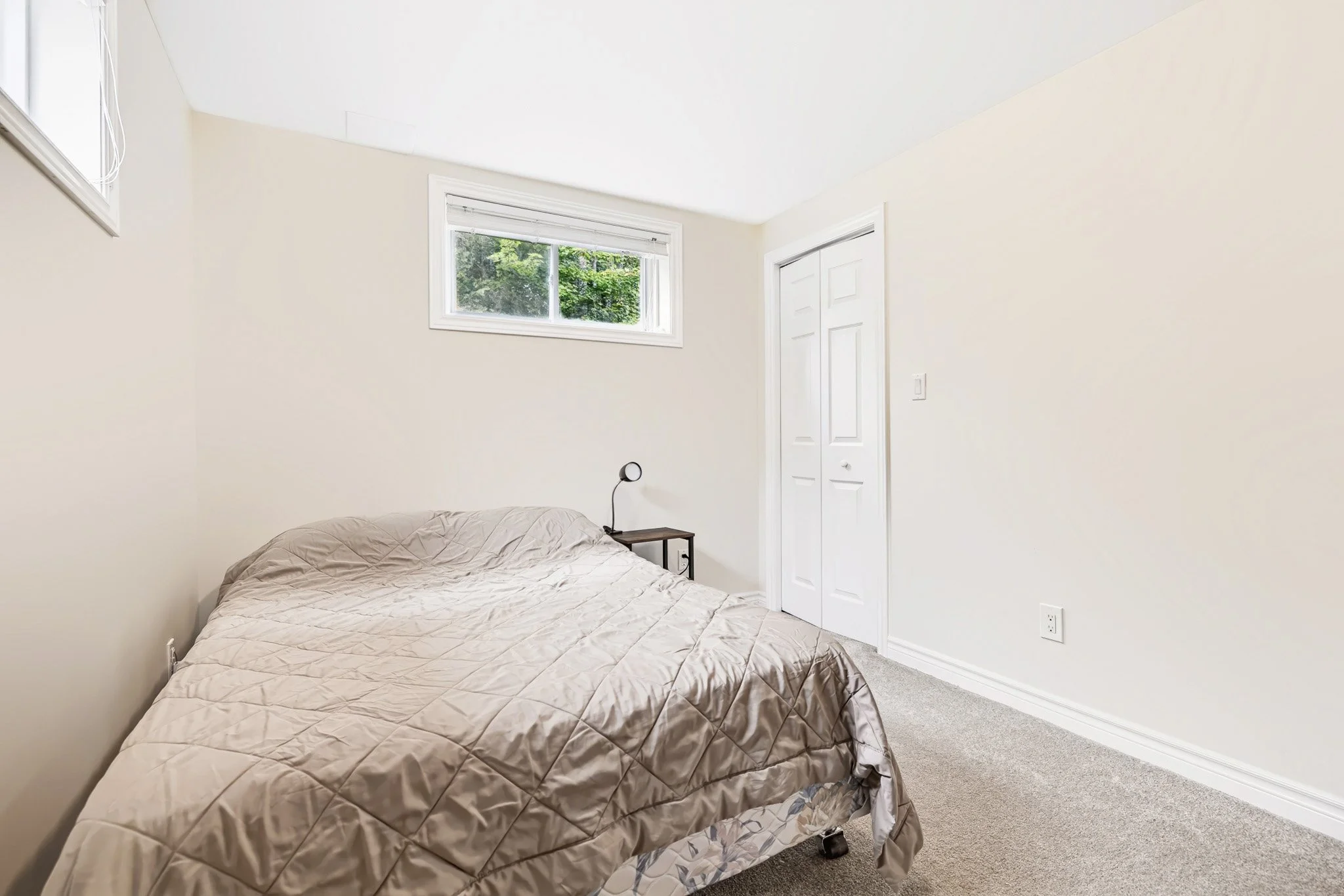 44 Meadowglen_0060.jpg