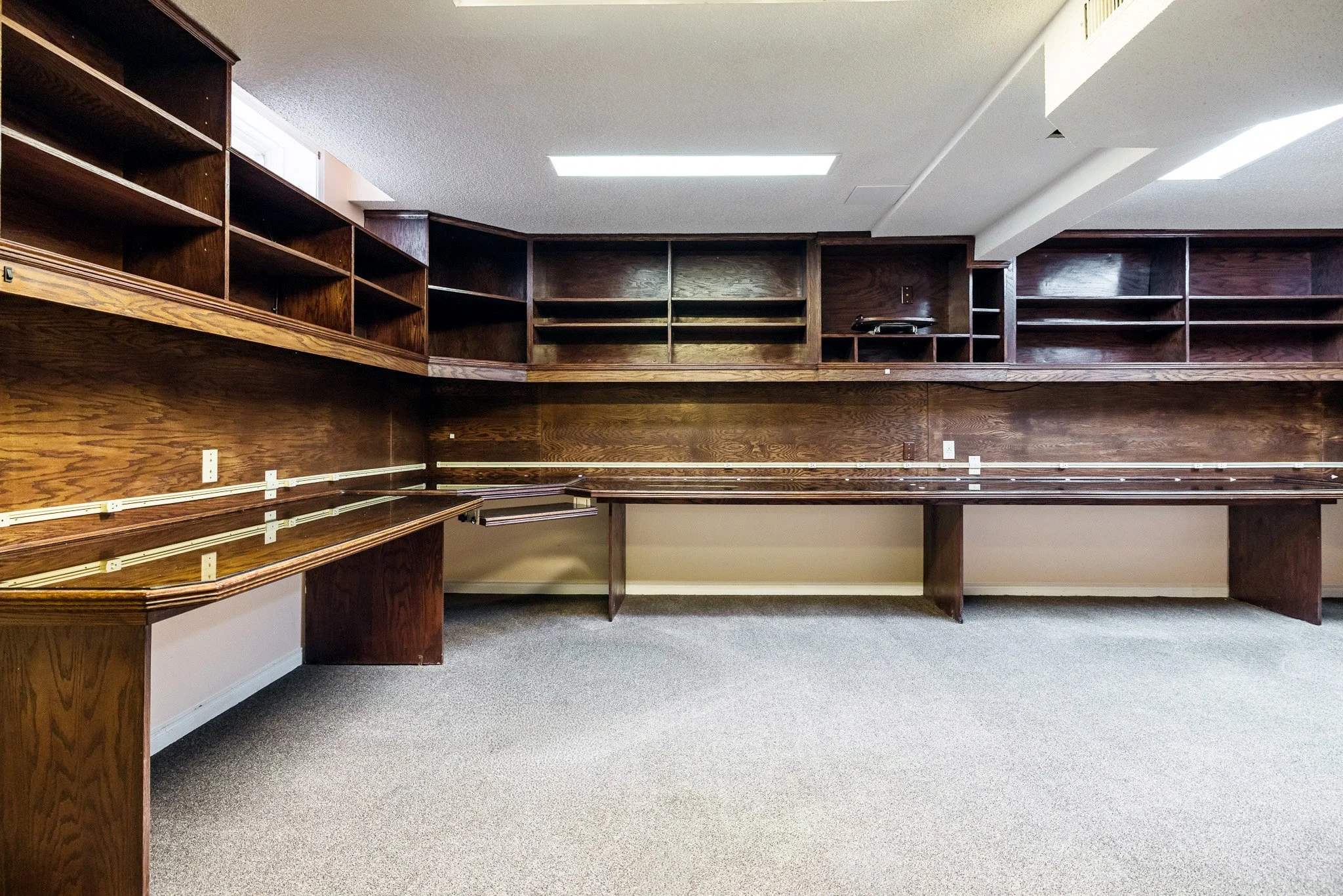 375 River Ridge_077.jpg