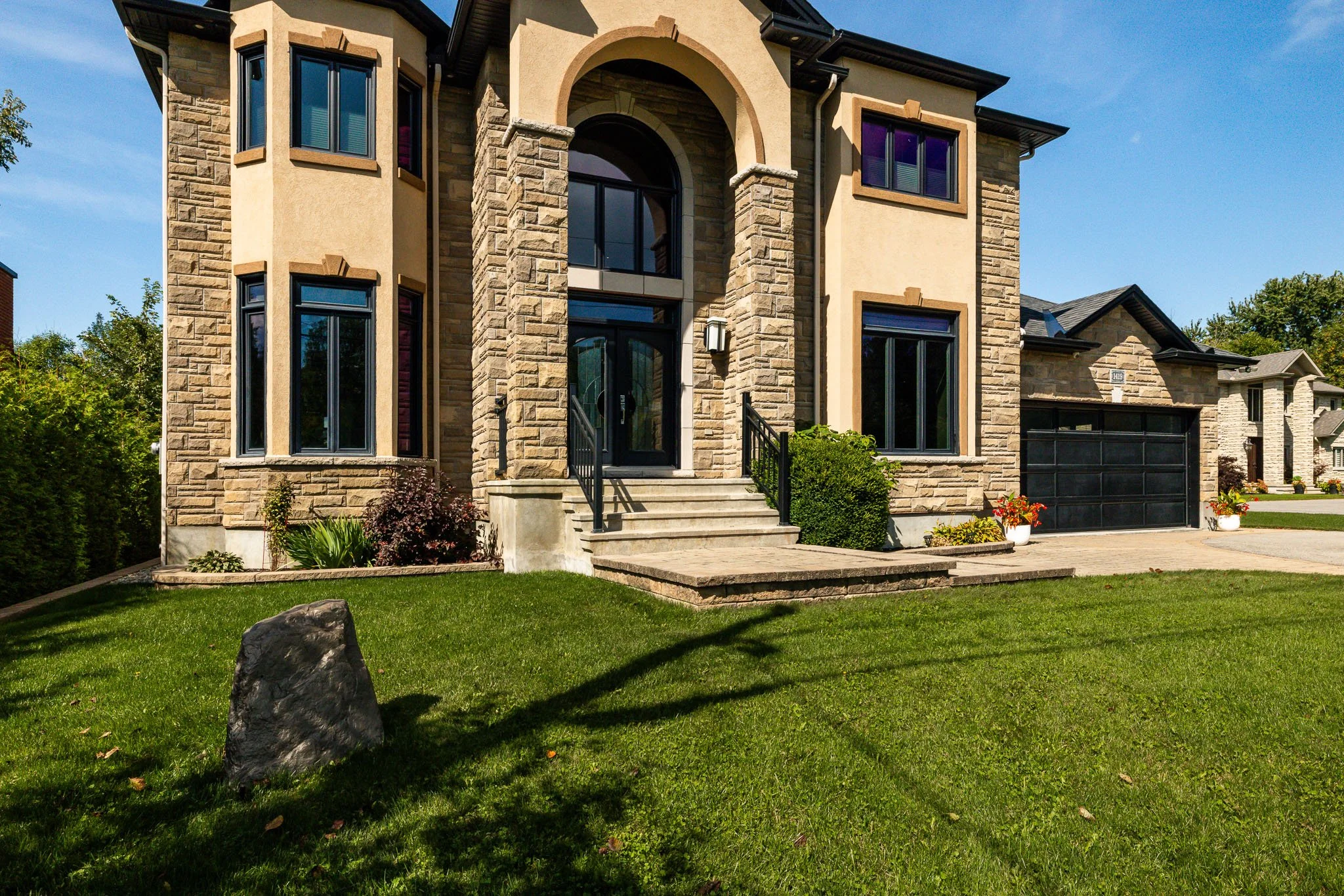 1419 Balmoral DR_0003.jpg