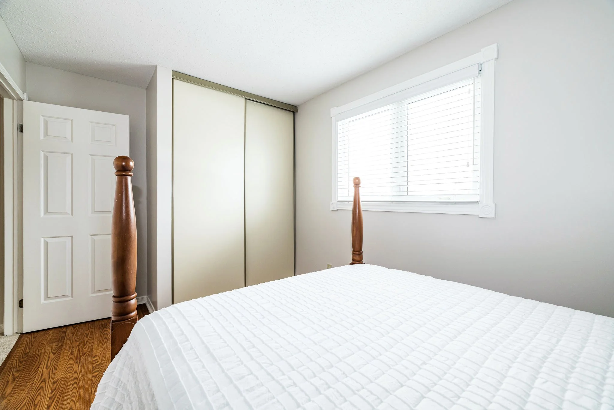 2751 Massicotte_Update_034.jpg