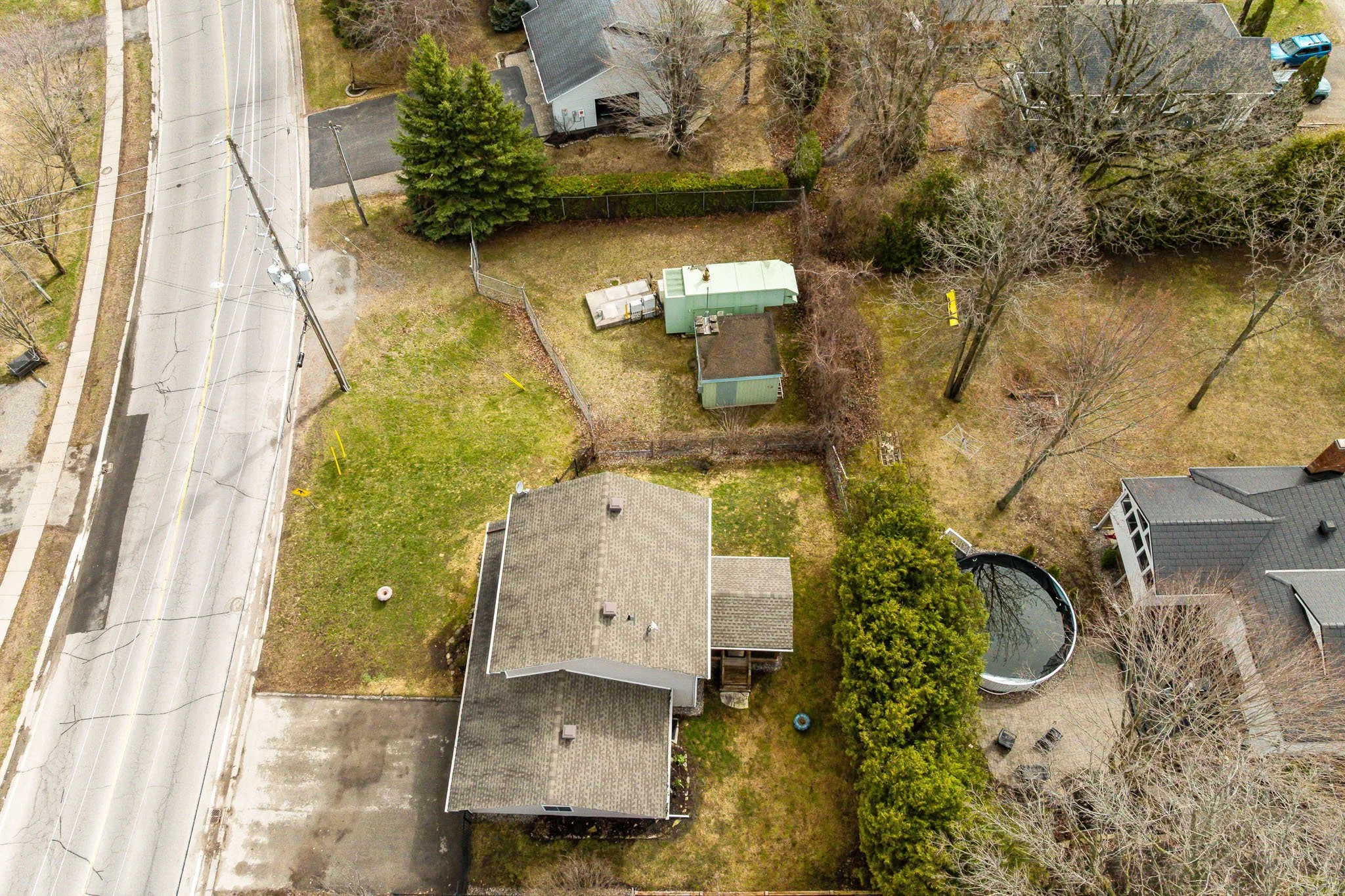 318 Main St E_049.jpg