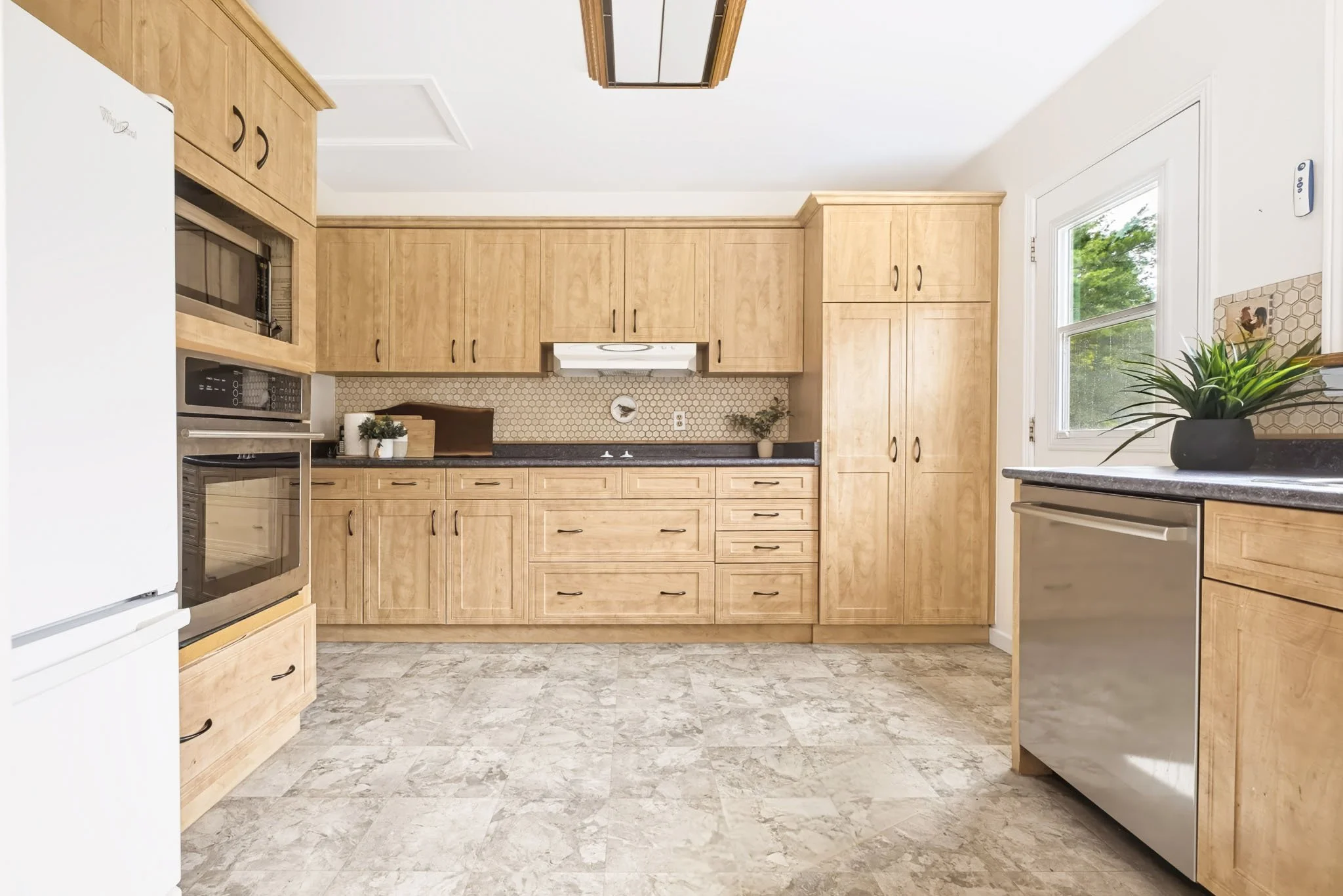 1016 Boucher_0025.jpg