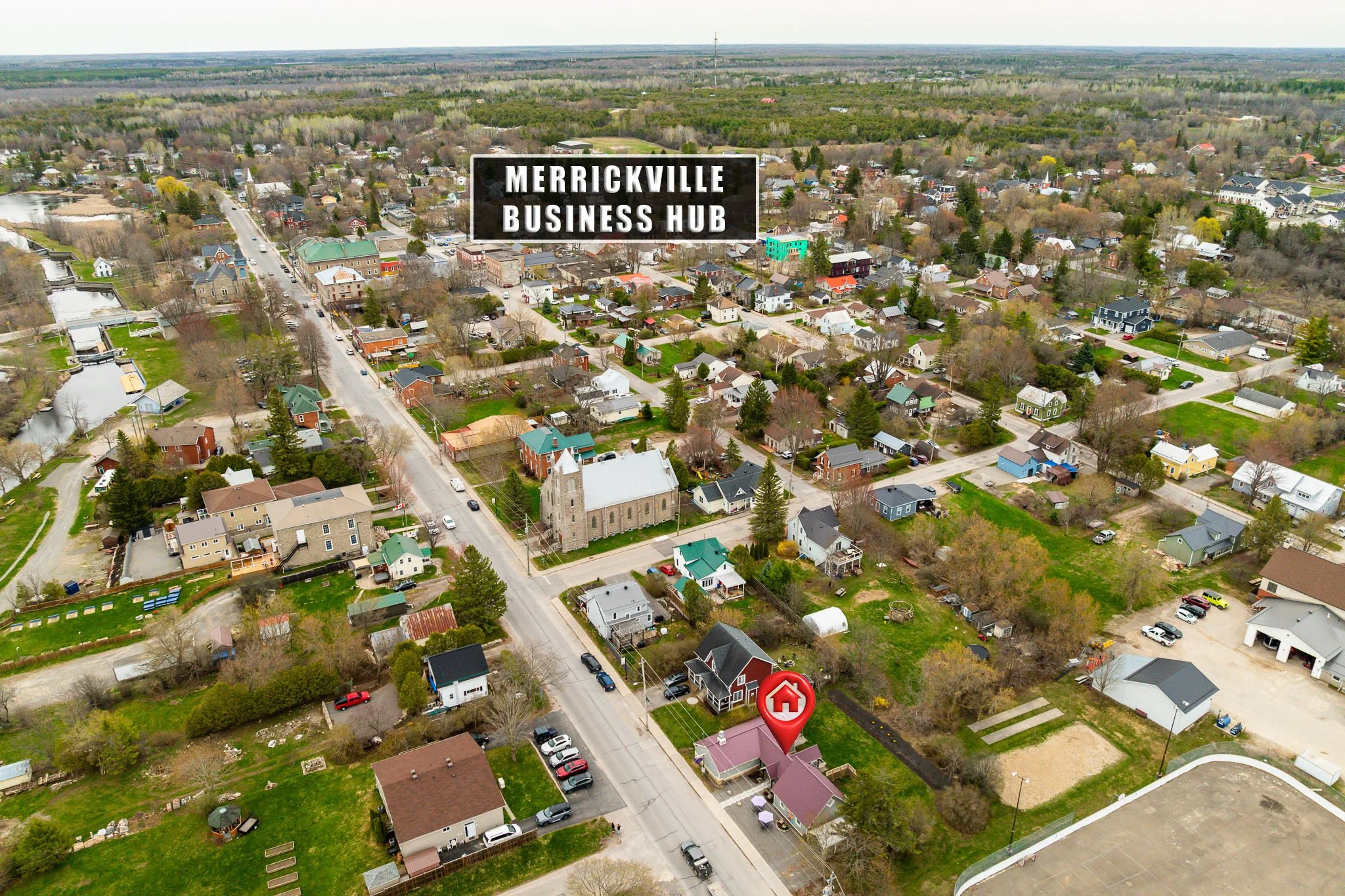 318 Main St W_004.jpg