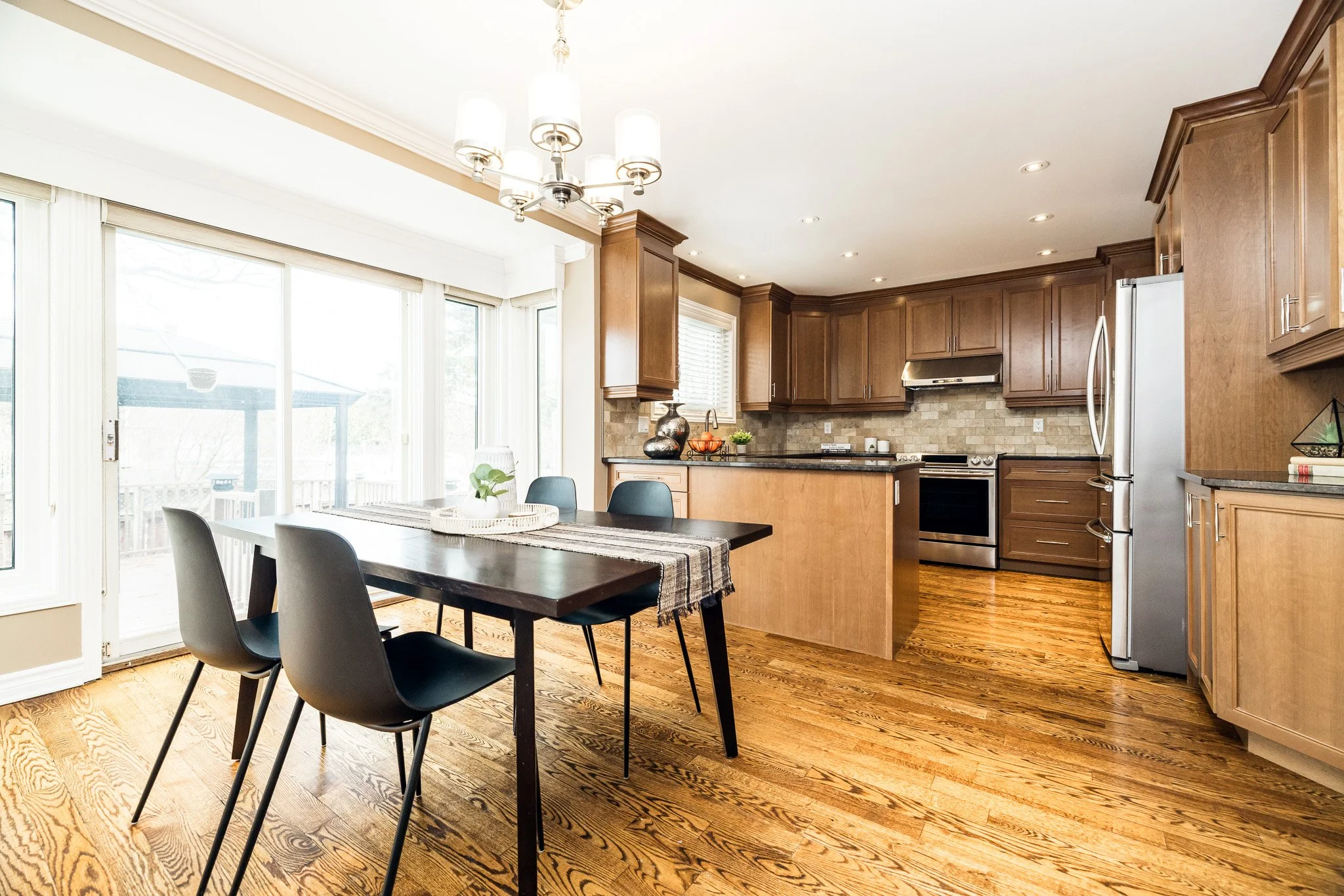 375 River Ridge_023.jpg