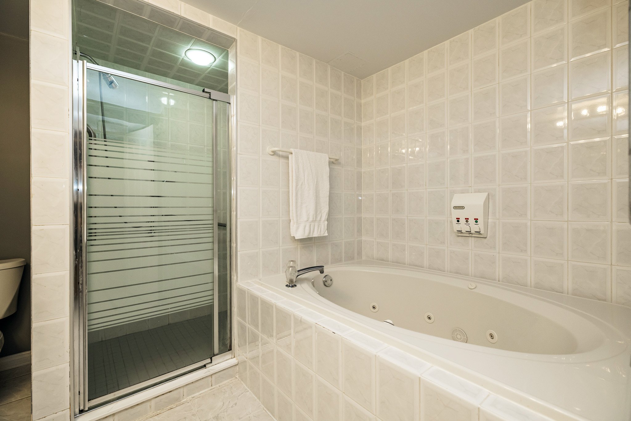 375 River Ridge_088.jpg