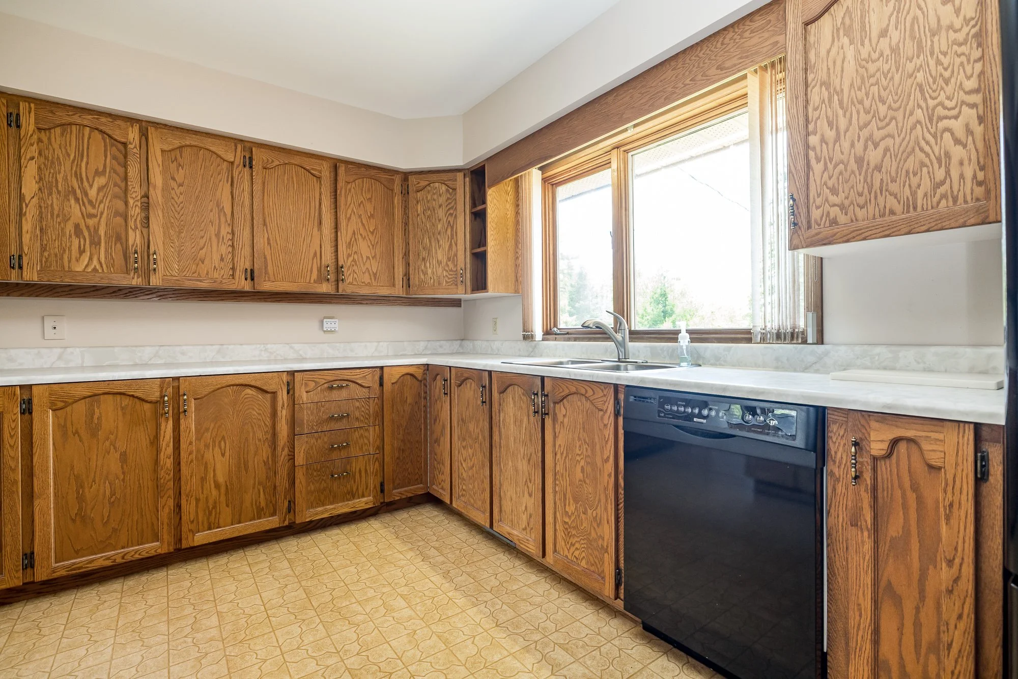 2190 Ramsay Conc 12_019.jpg