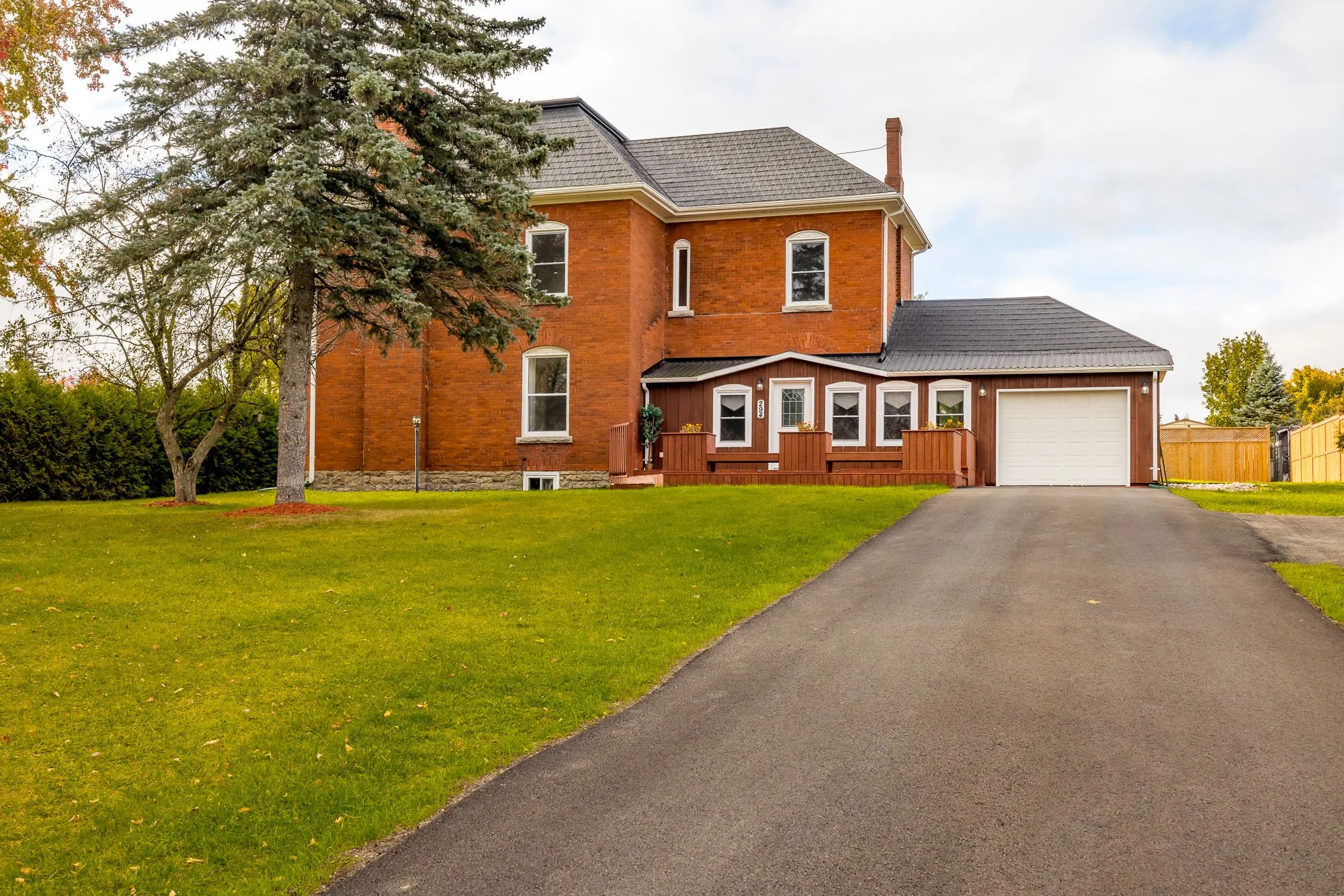 294 Dumbrille__008.jpg