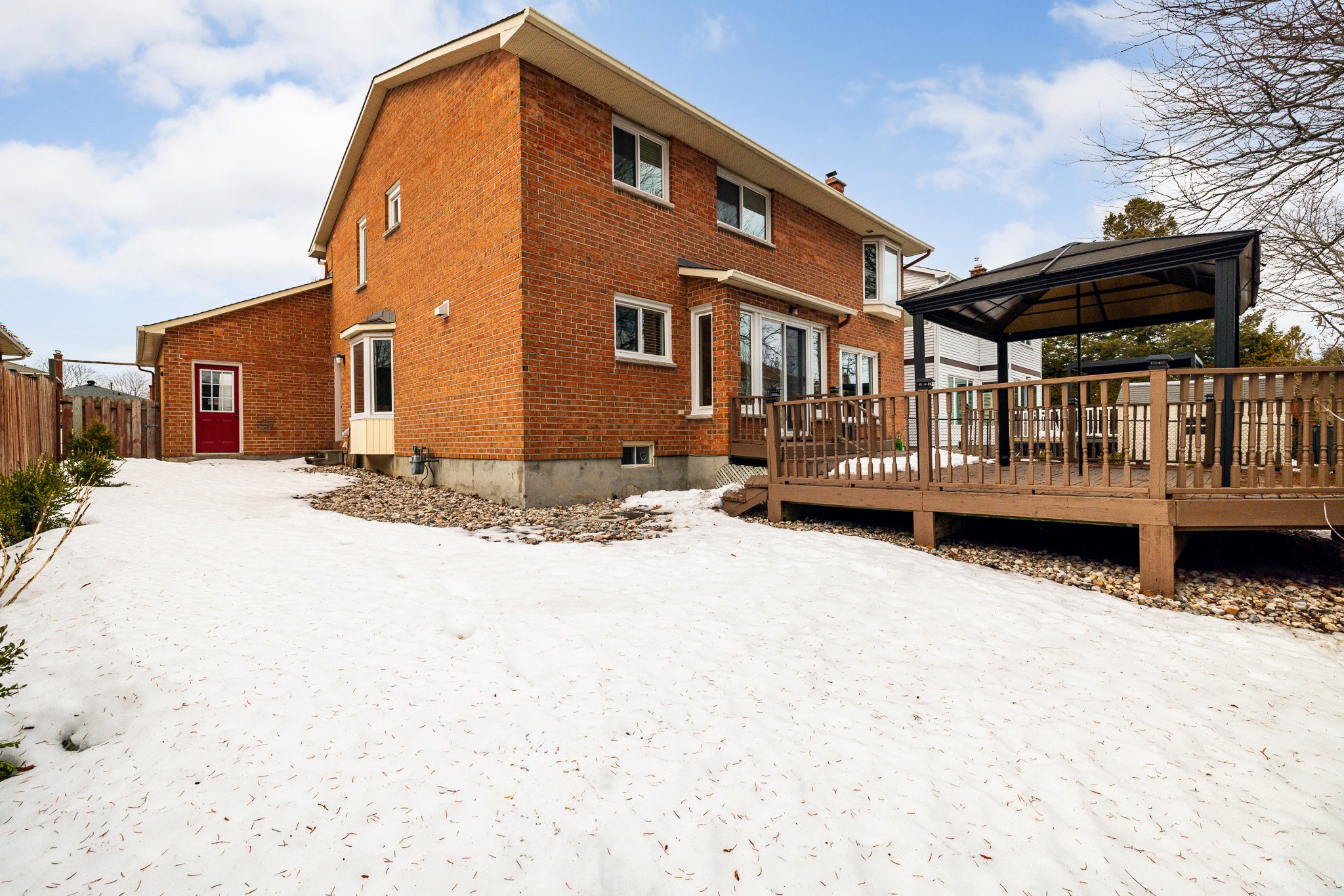 375 River Ridge_089.jpg