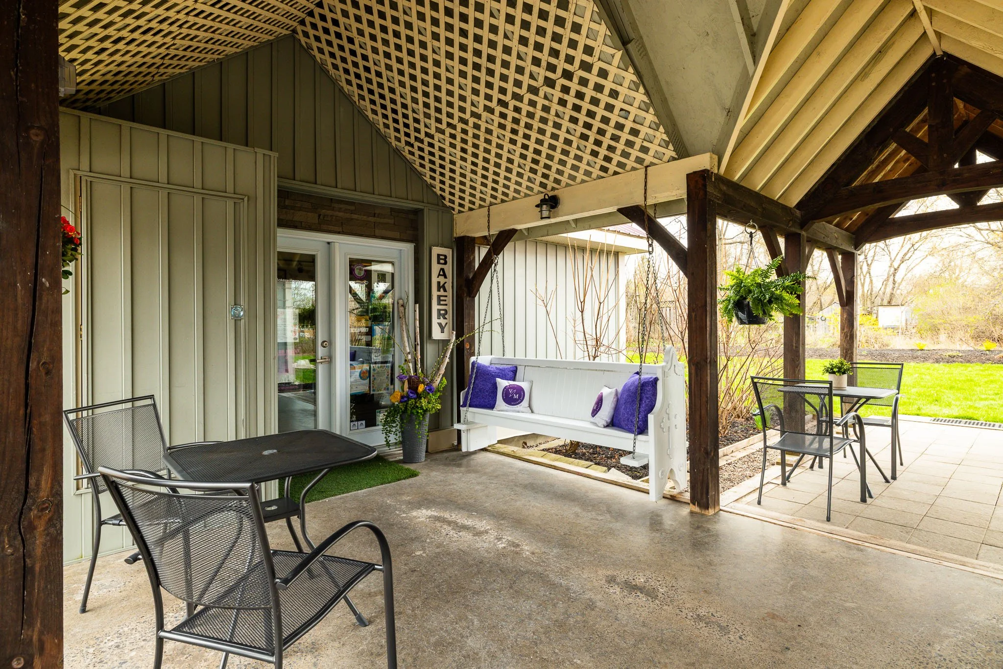 318 Main St W_014.jpg