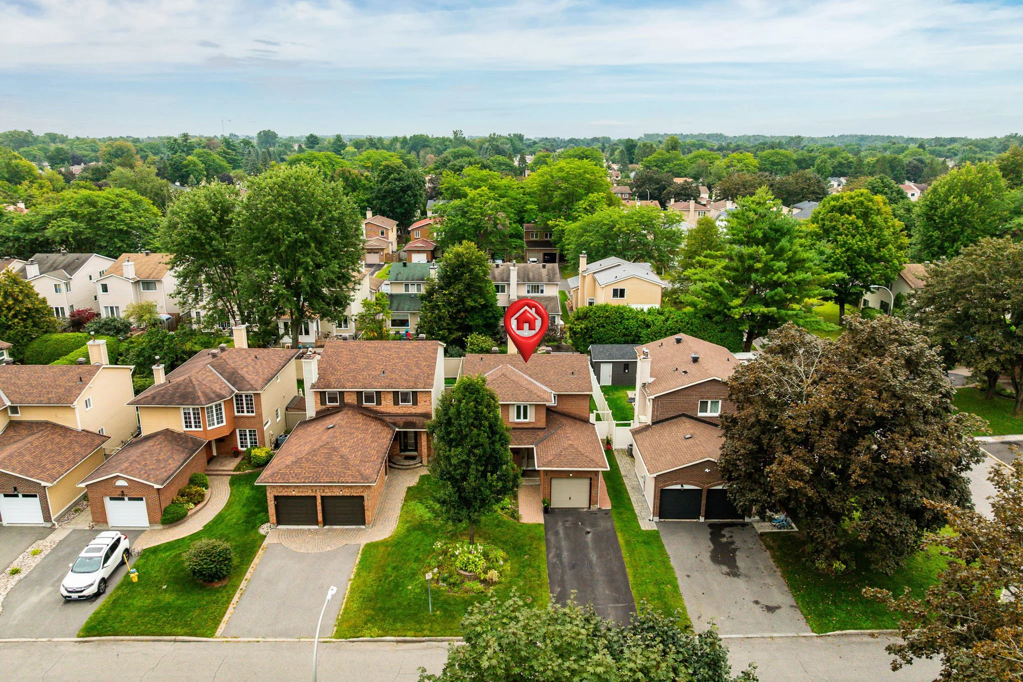 6068 Ridgelea_0002.jpg