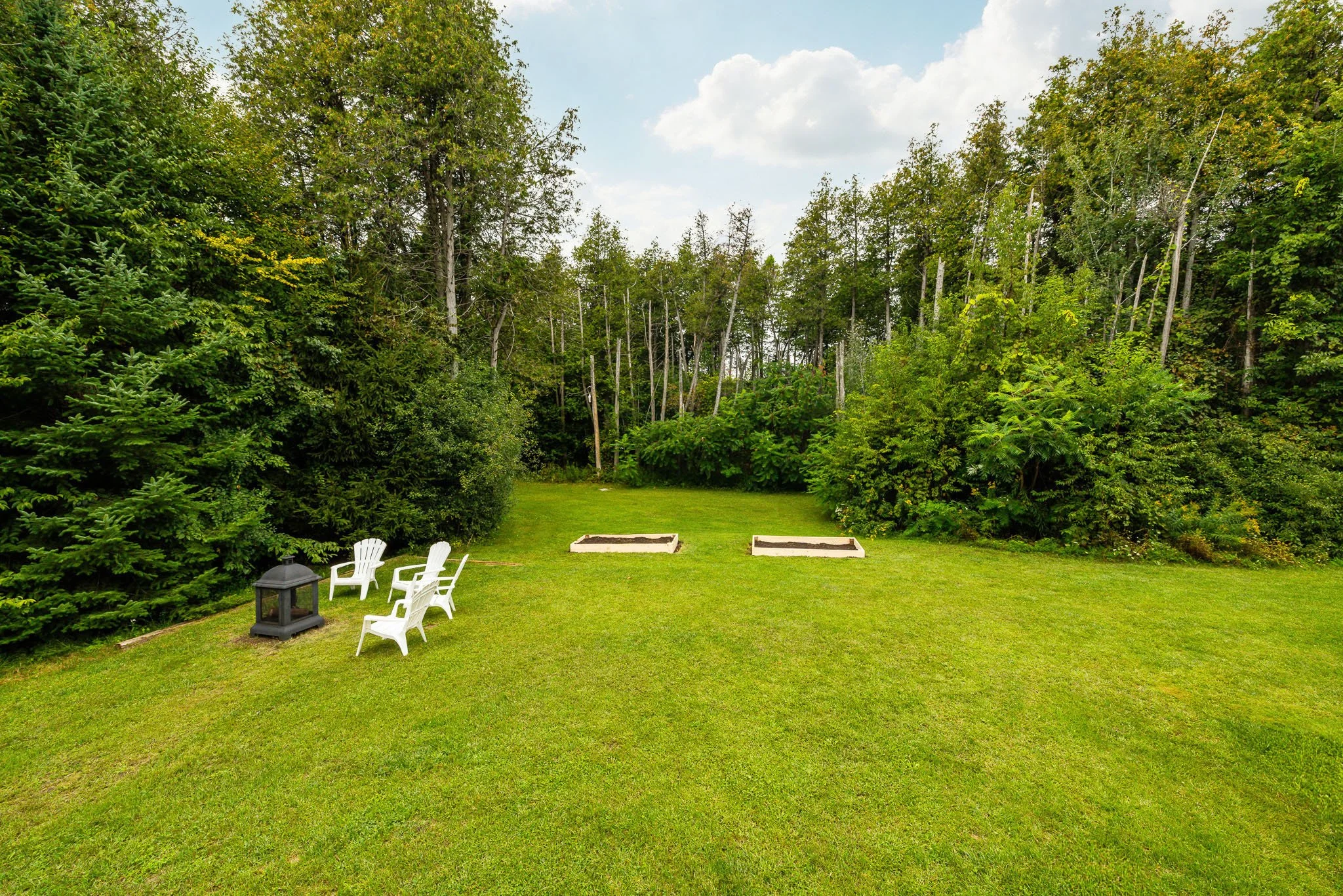 44 Meadowglen_0083.jpg