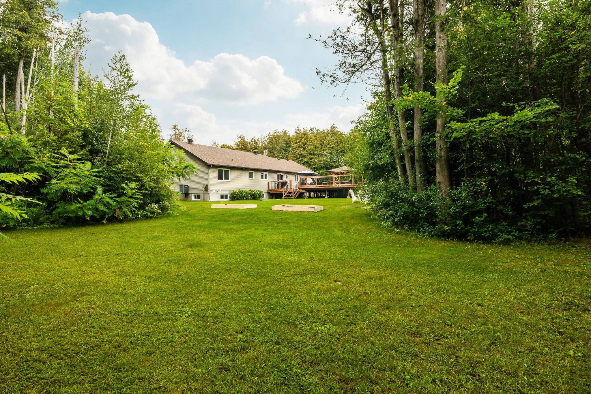 44 Meadowglen_0068.jpg