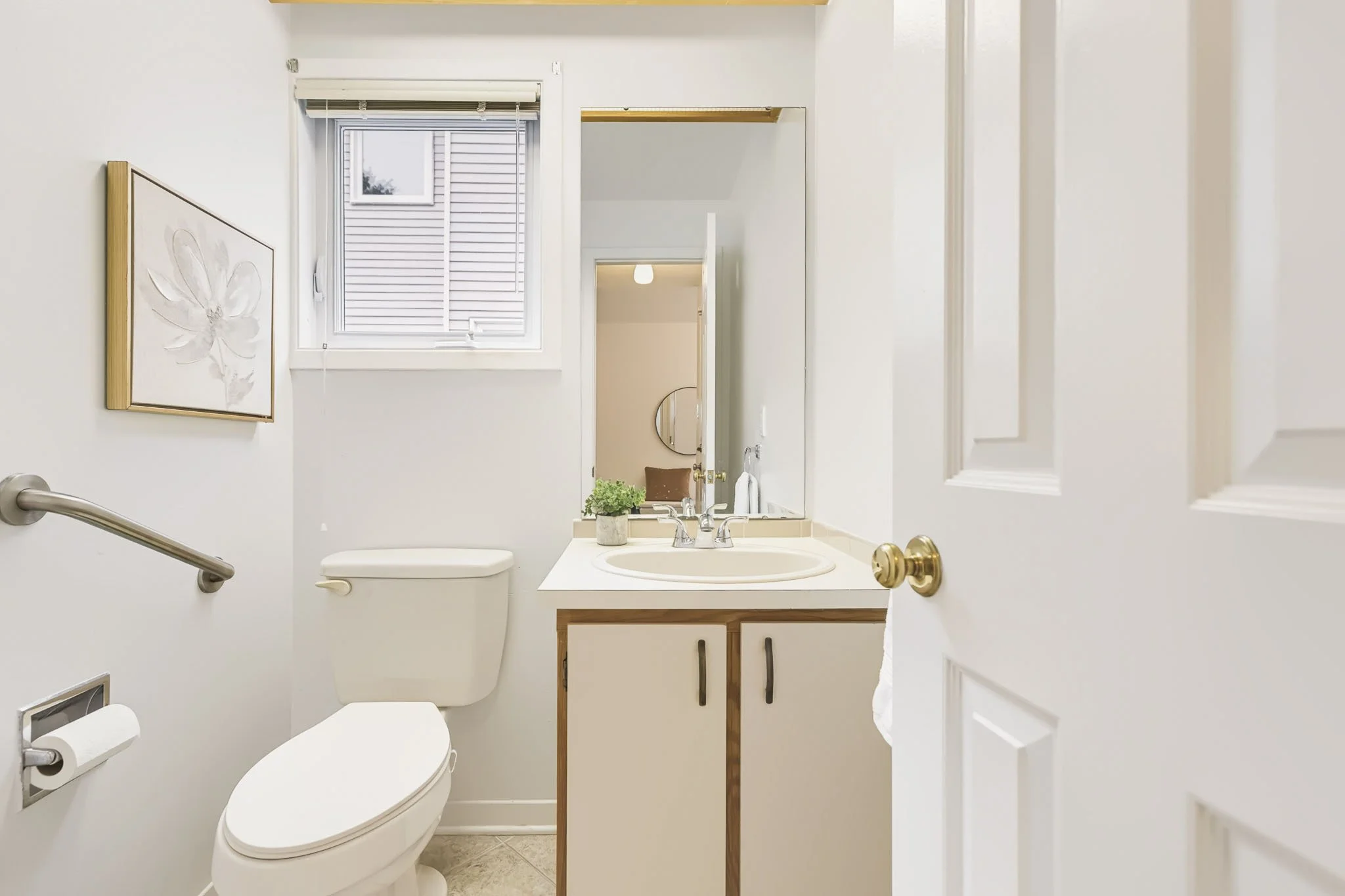 6068 Ridgelea_0032.jpg