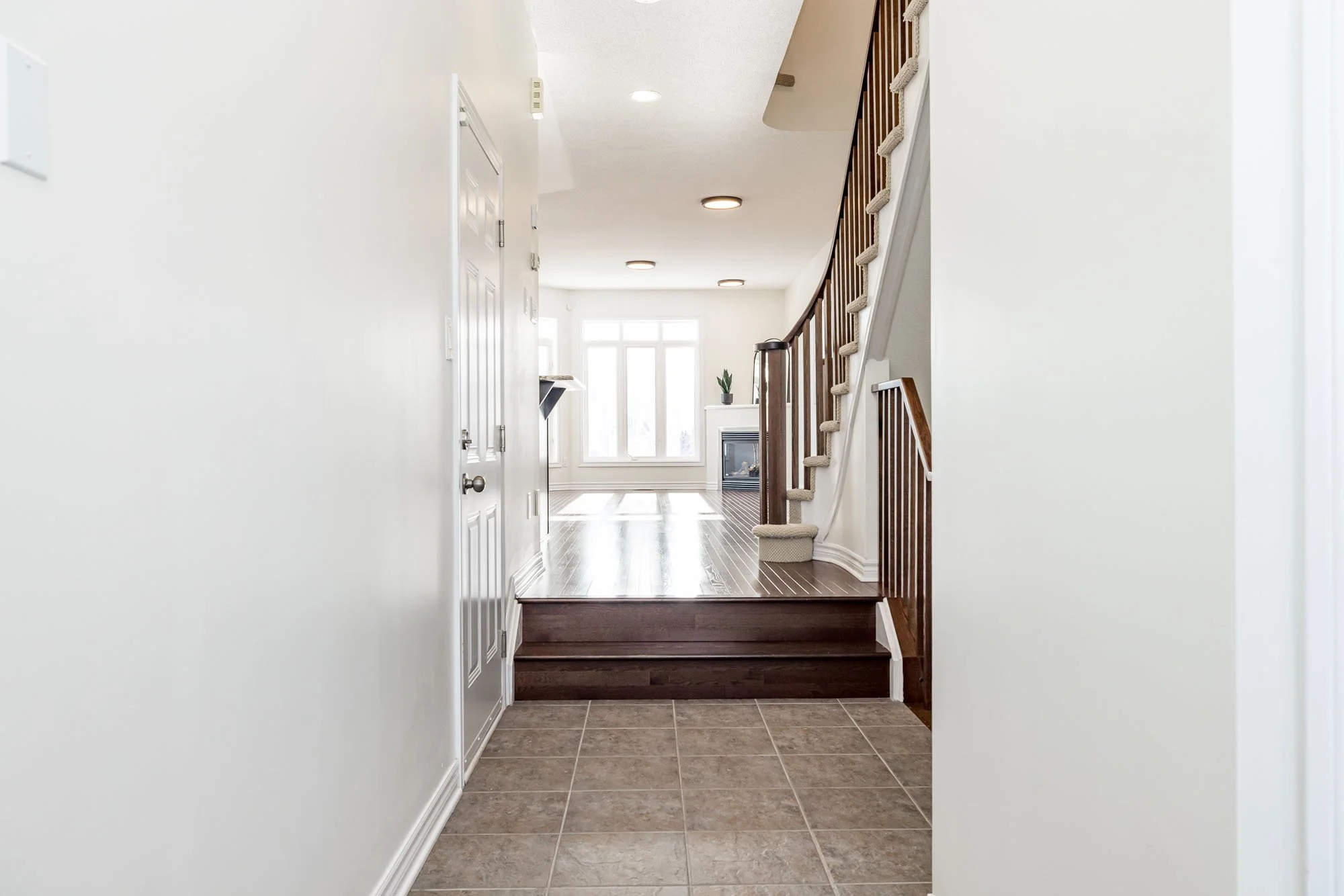 344 Kingbrook_006.jpg