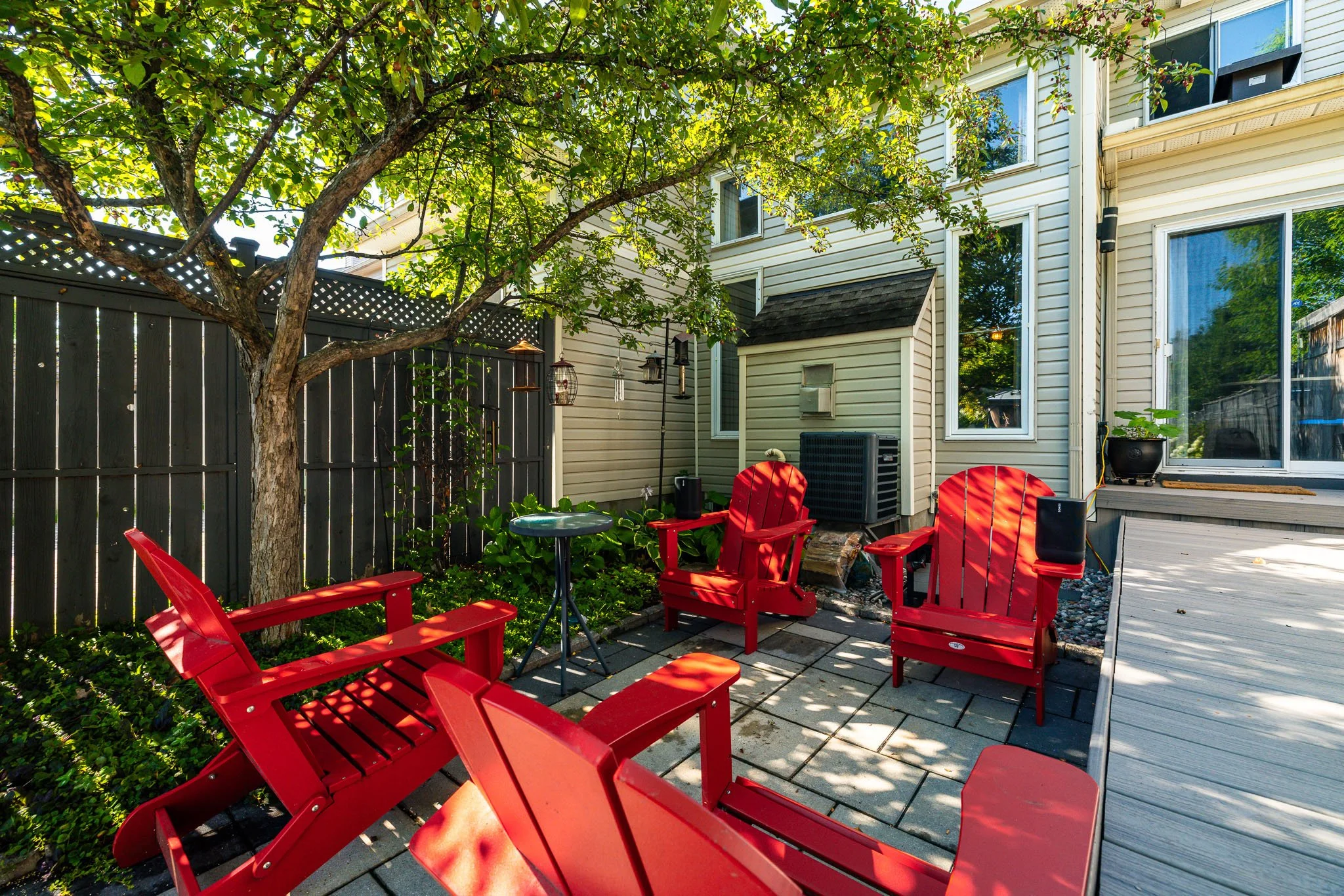 24 Kalbrook_backyard_0006.jpg