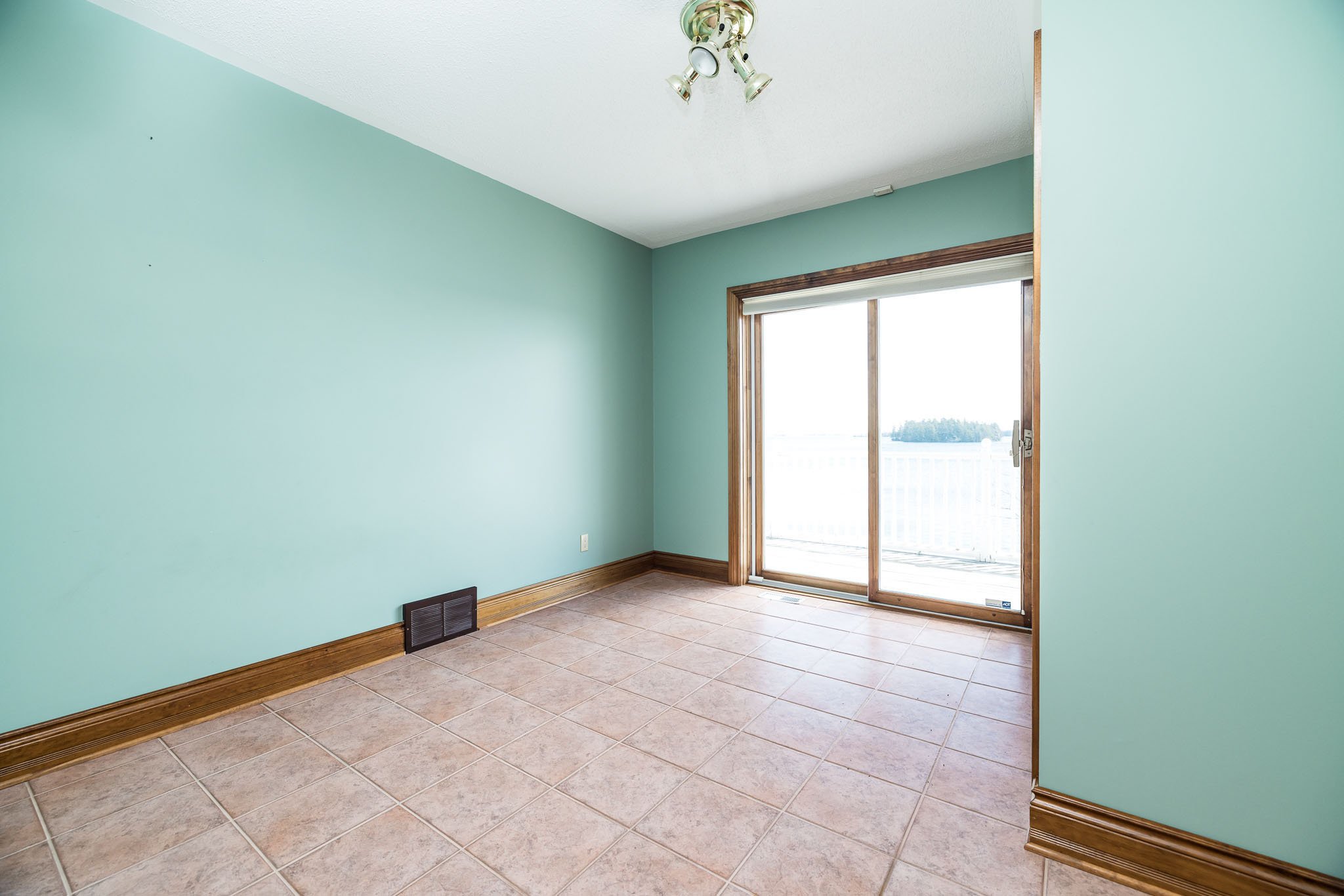 605 Big Rideau_037.jpg