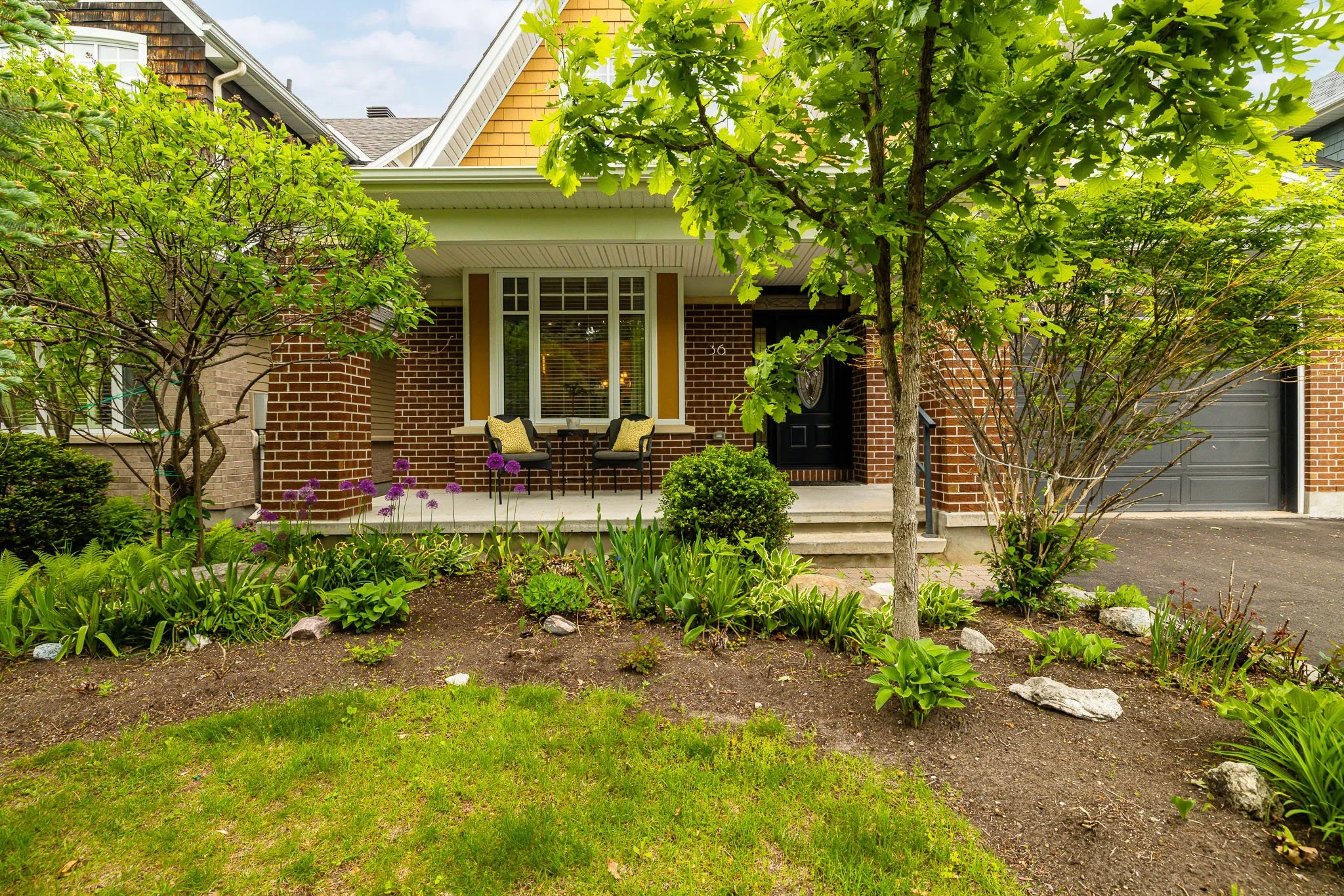 36 Oakbriar_008.jpg