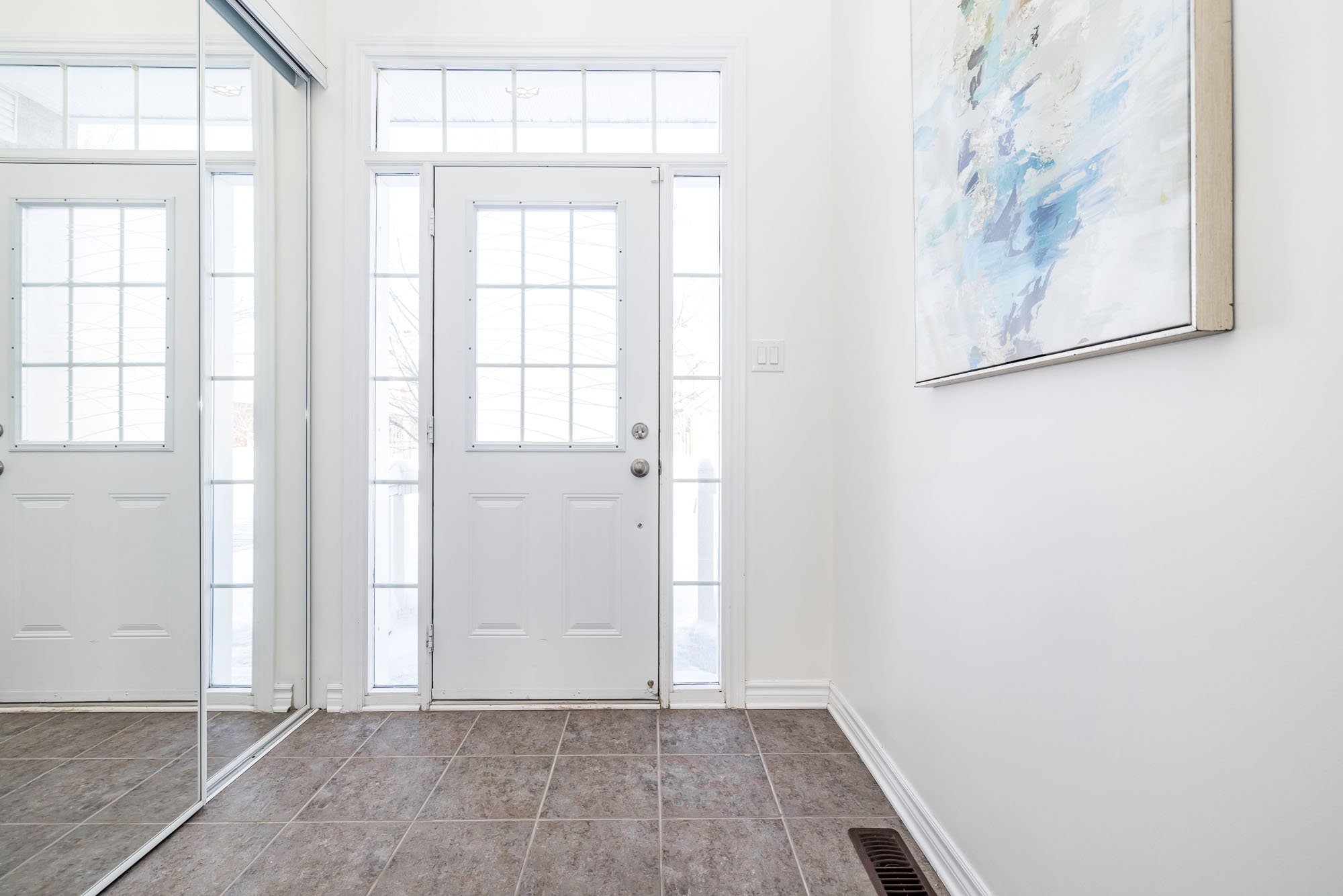 344 Kingbrook_004.jpg