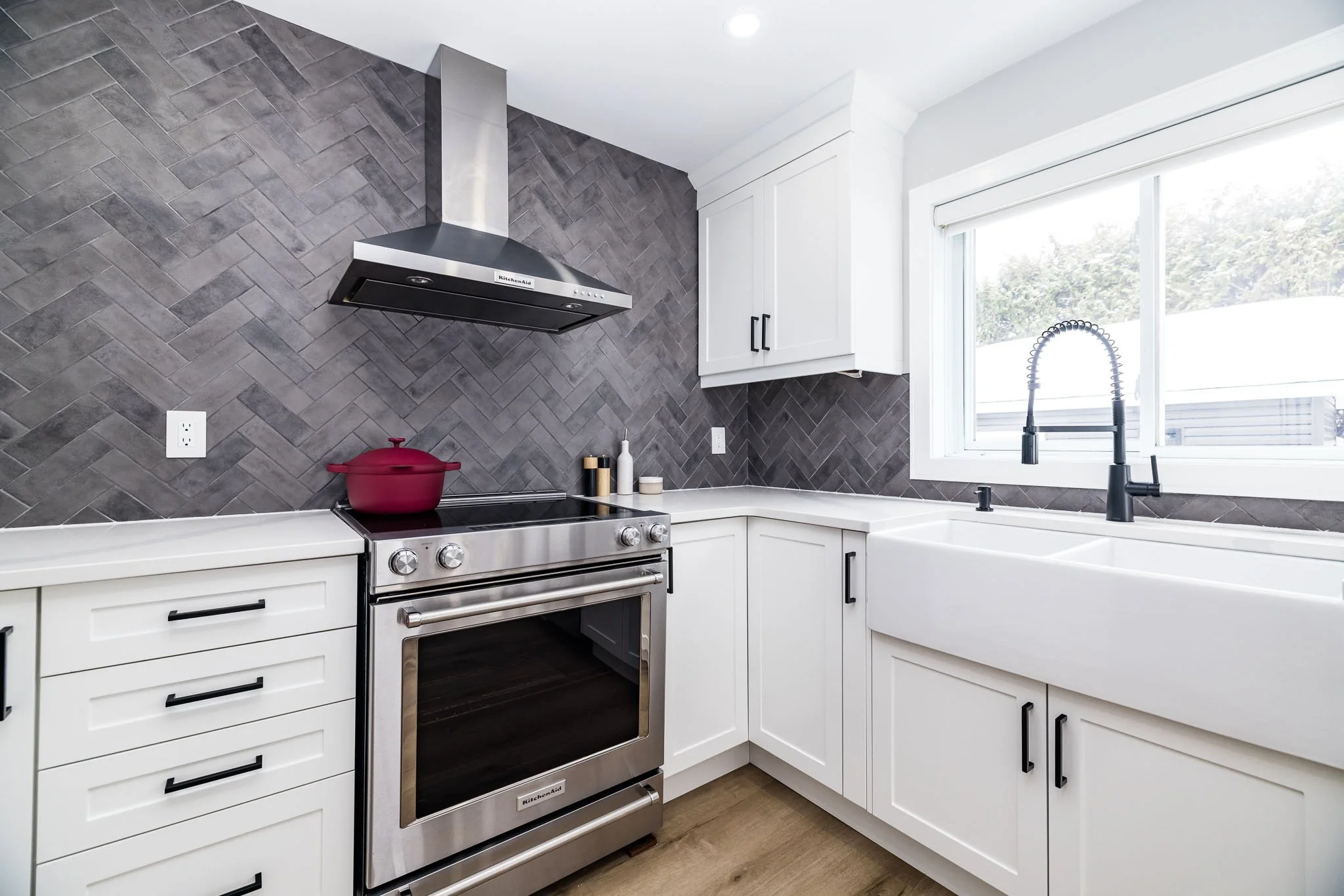 6066 Ridgelea_024.jpg