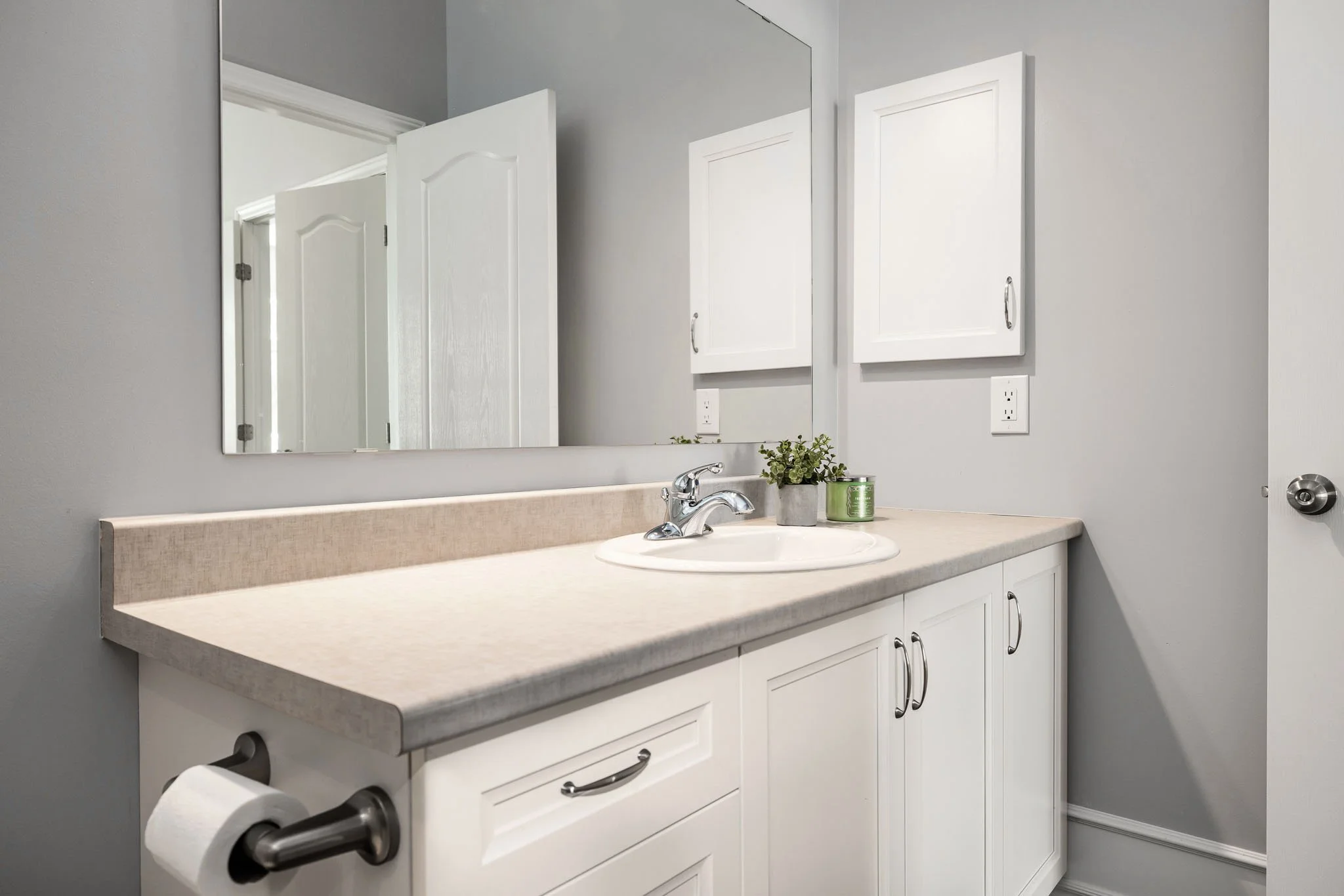 156 Oxford St W_023.jpg