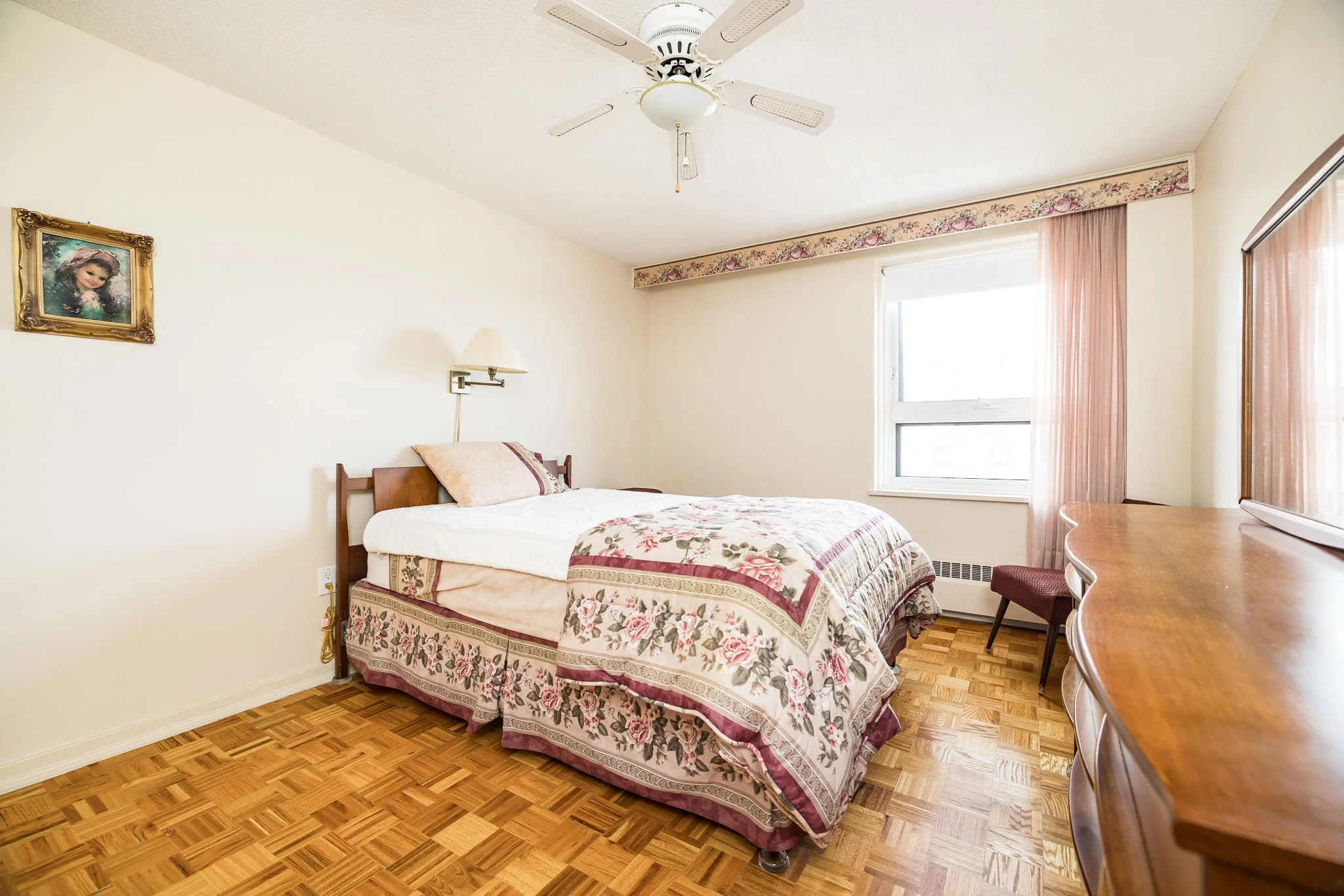 1356 Meadowlands 701_030.jpg