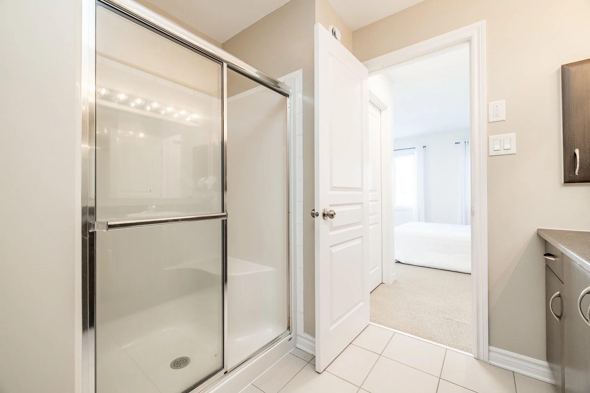 344 Kingbrook_031.jpg