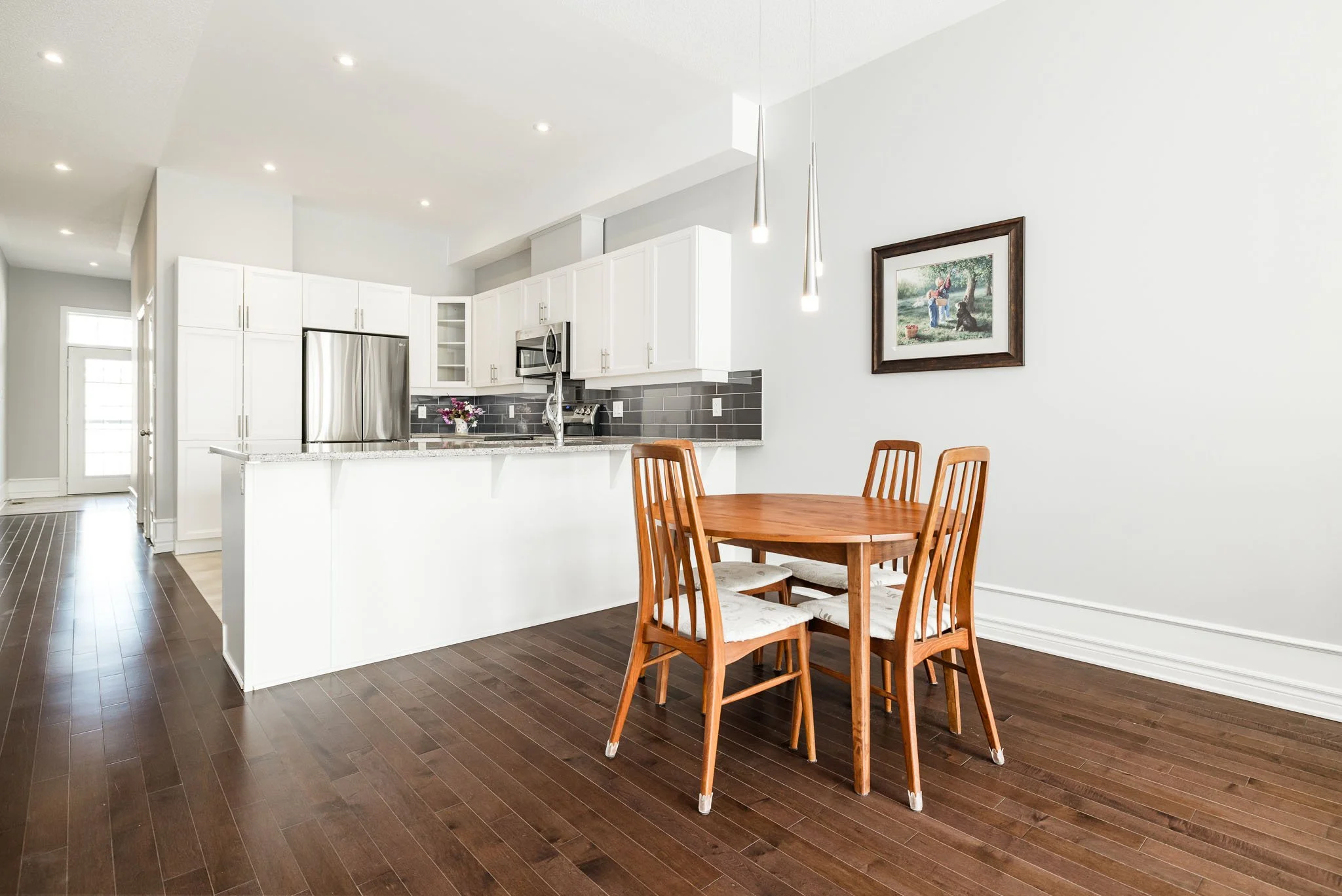 156 Oxford St W_012.jpg