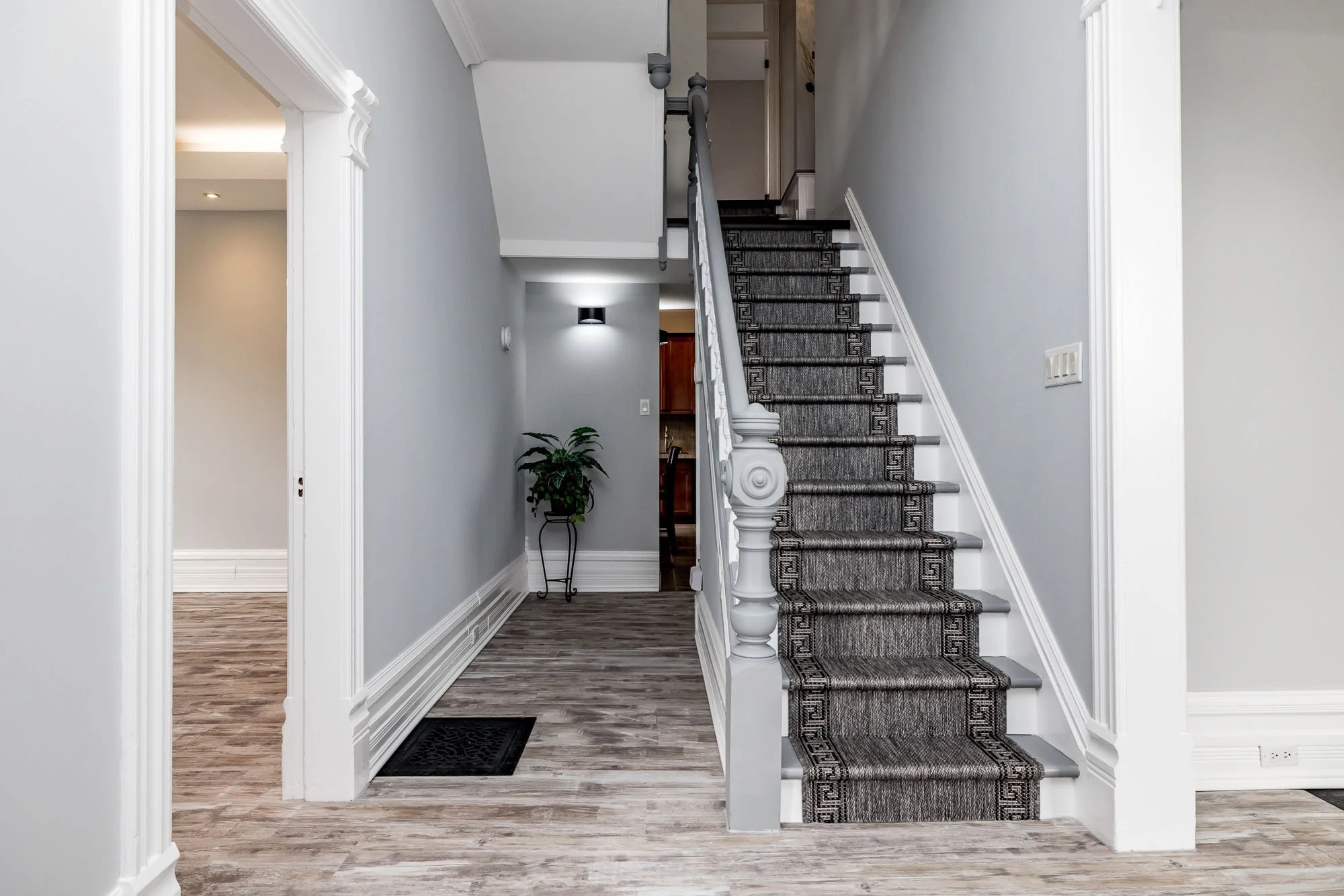 294 Dumbrille__040.jpg