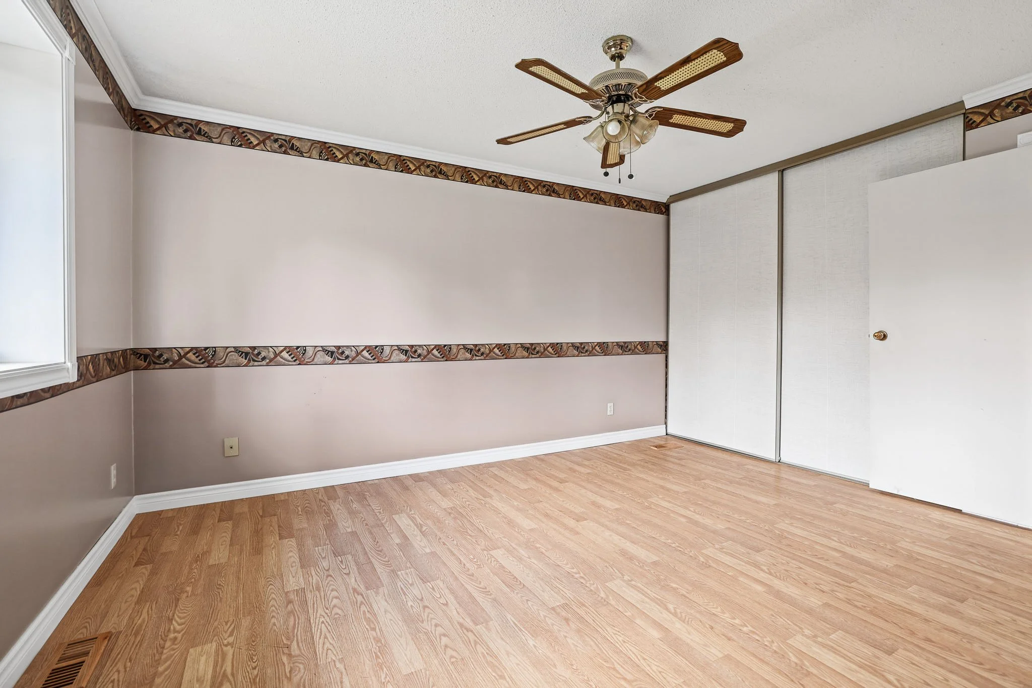 589 River Rd__0038.jpg