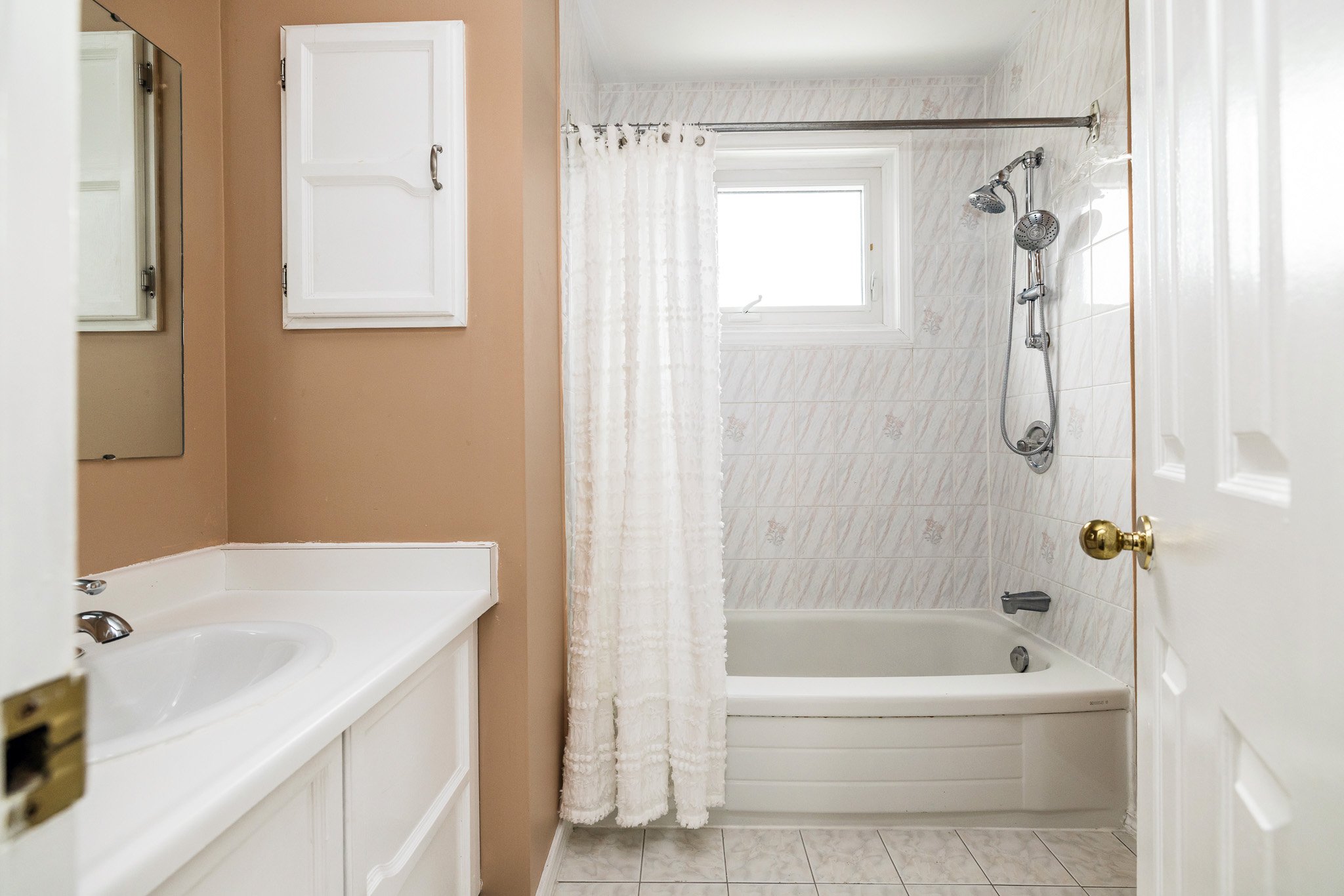 375 River Ridge_070.jpg