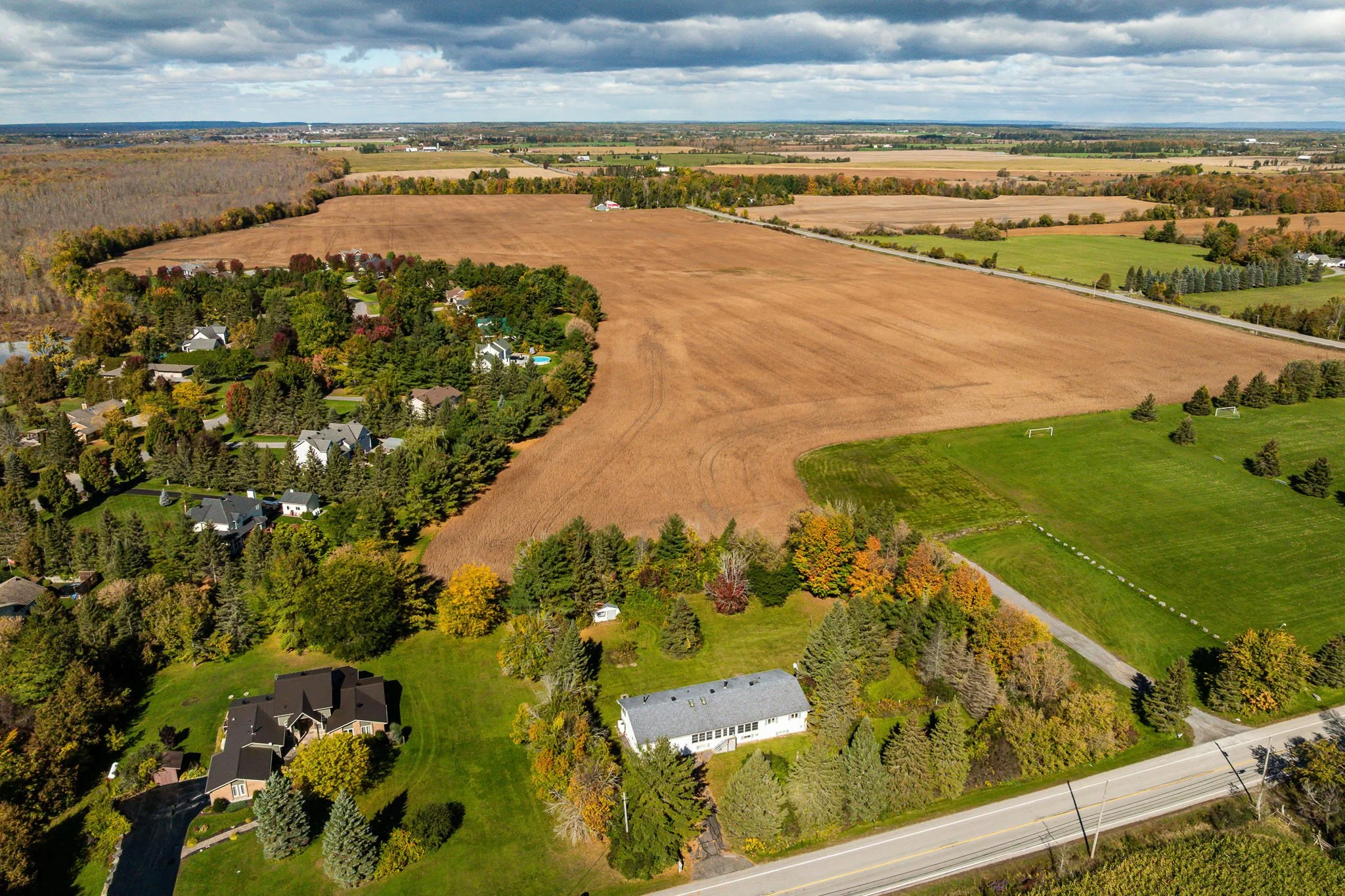 589 River Rd__0003.jpg