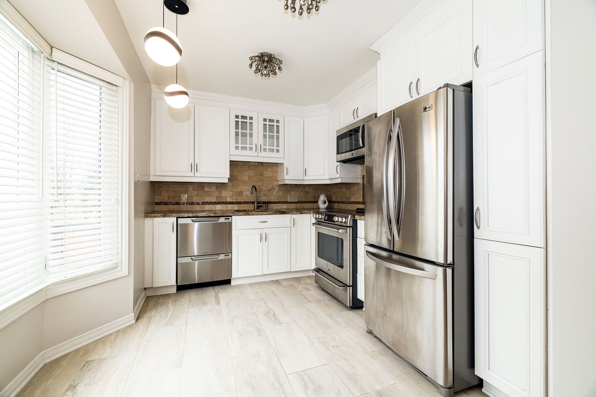 2751 Massicotte_Update_014.jpg