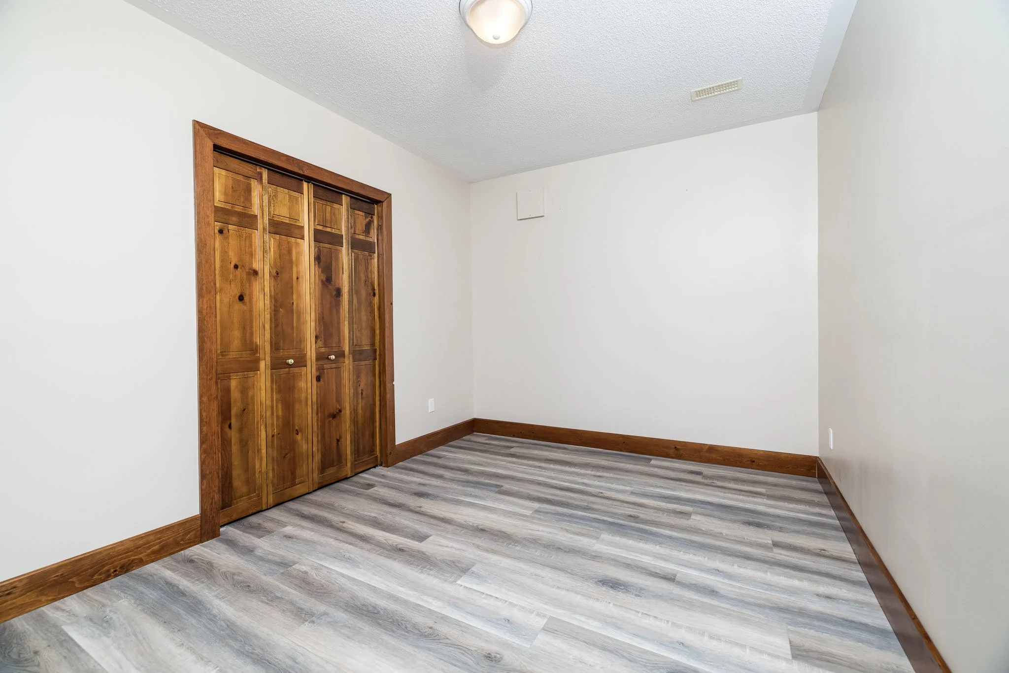 605 Big Rideau_052.jpg