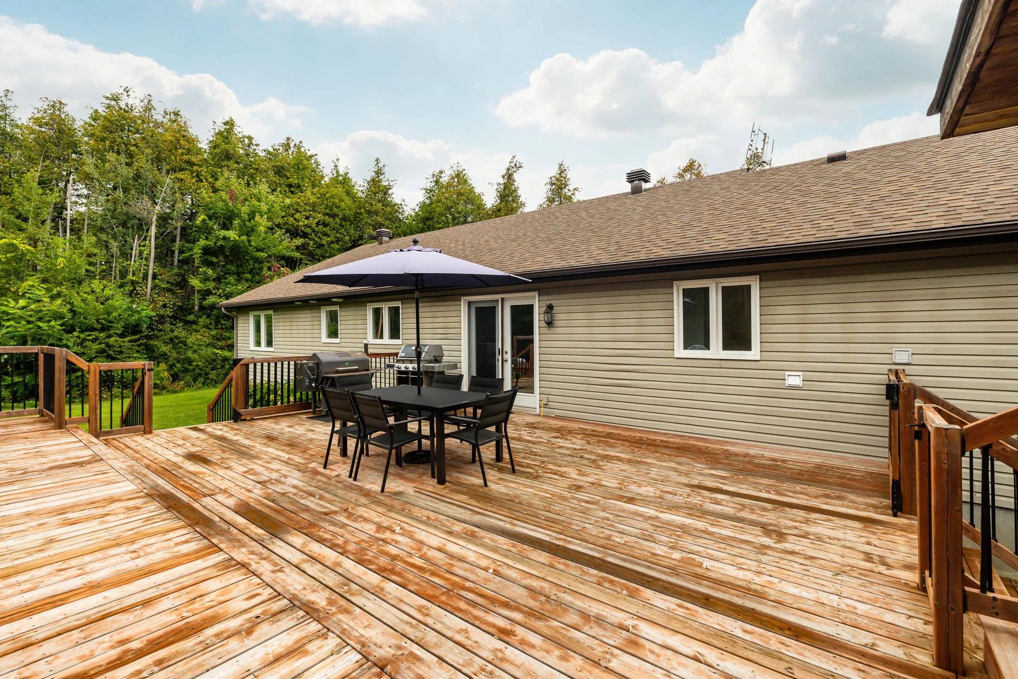 44 Meadowglen_0076.jpg
