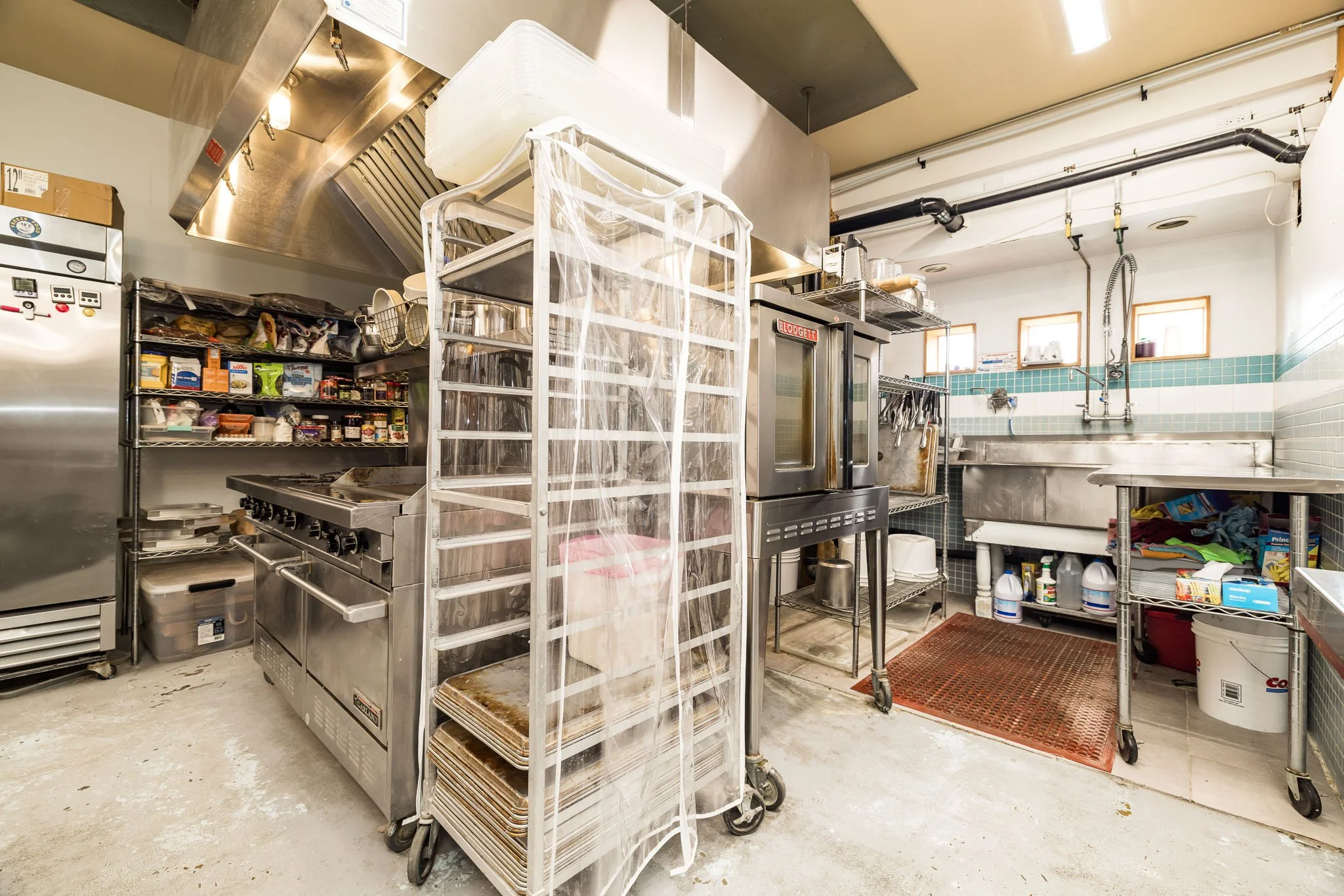 318 Main St W_028.jpg