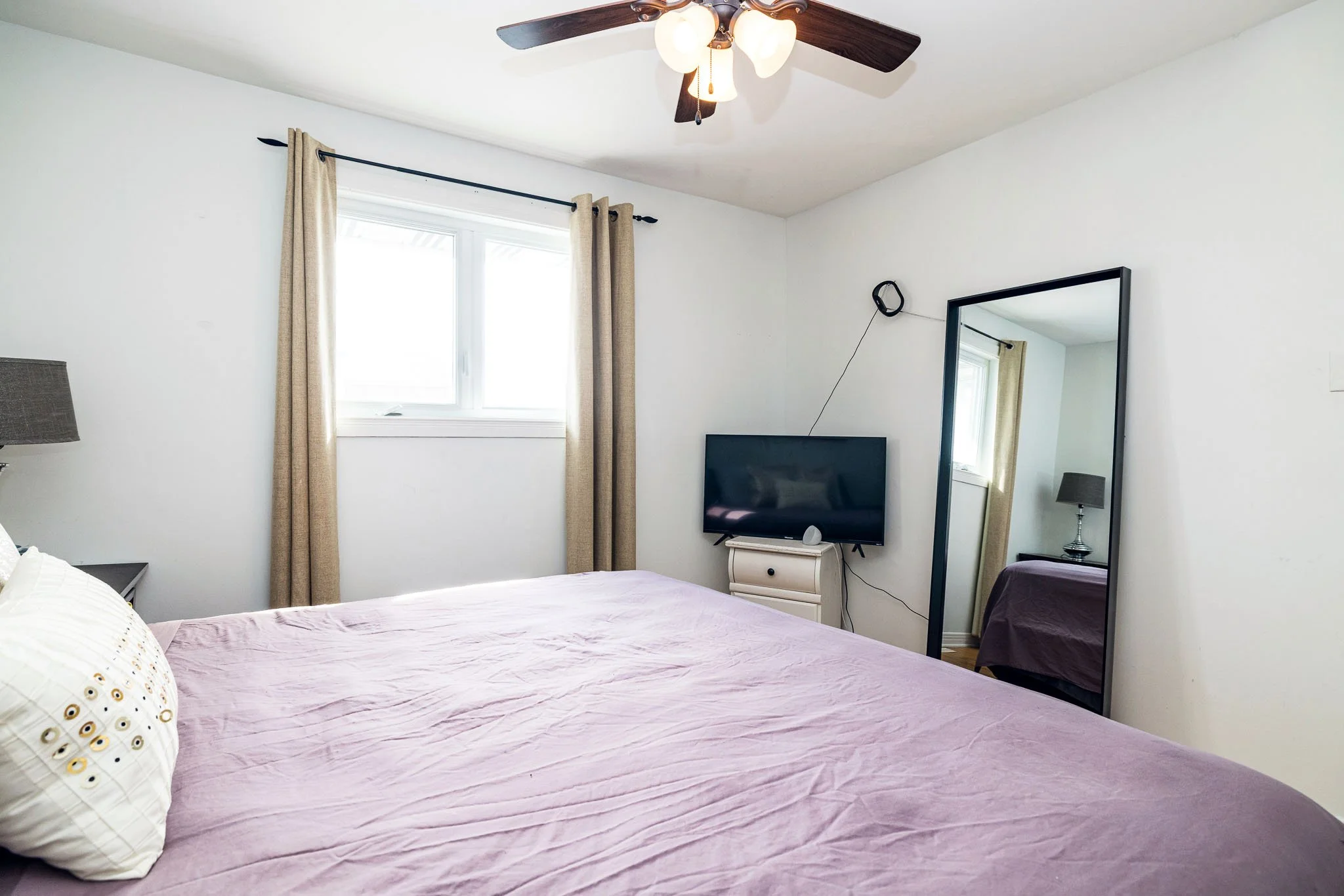 1052 Notre Dame_020.jpg